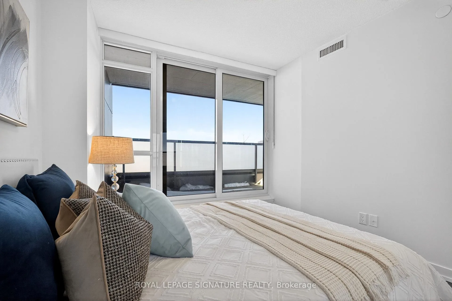 Photo 36 of Unit 315, 125 Redpath Avenue, Toronto, Mount Pleasant East — HOMEH
