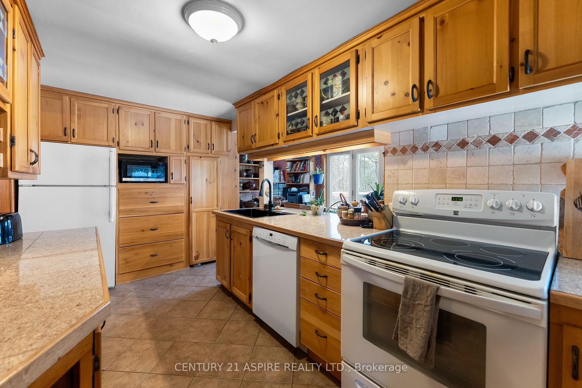 Photo 19 of 72 Maplewood Road, Hastings Highlands, Bangor Ward — HOMEH