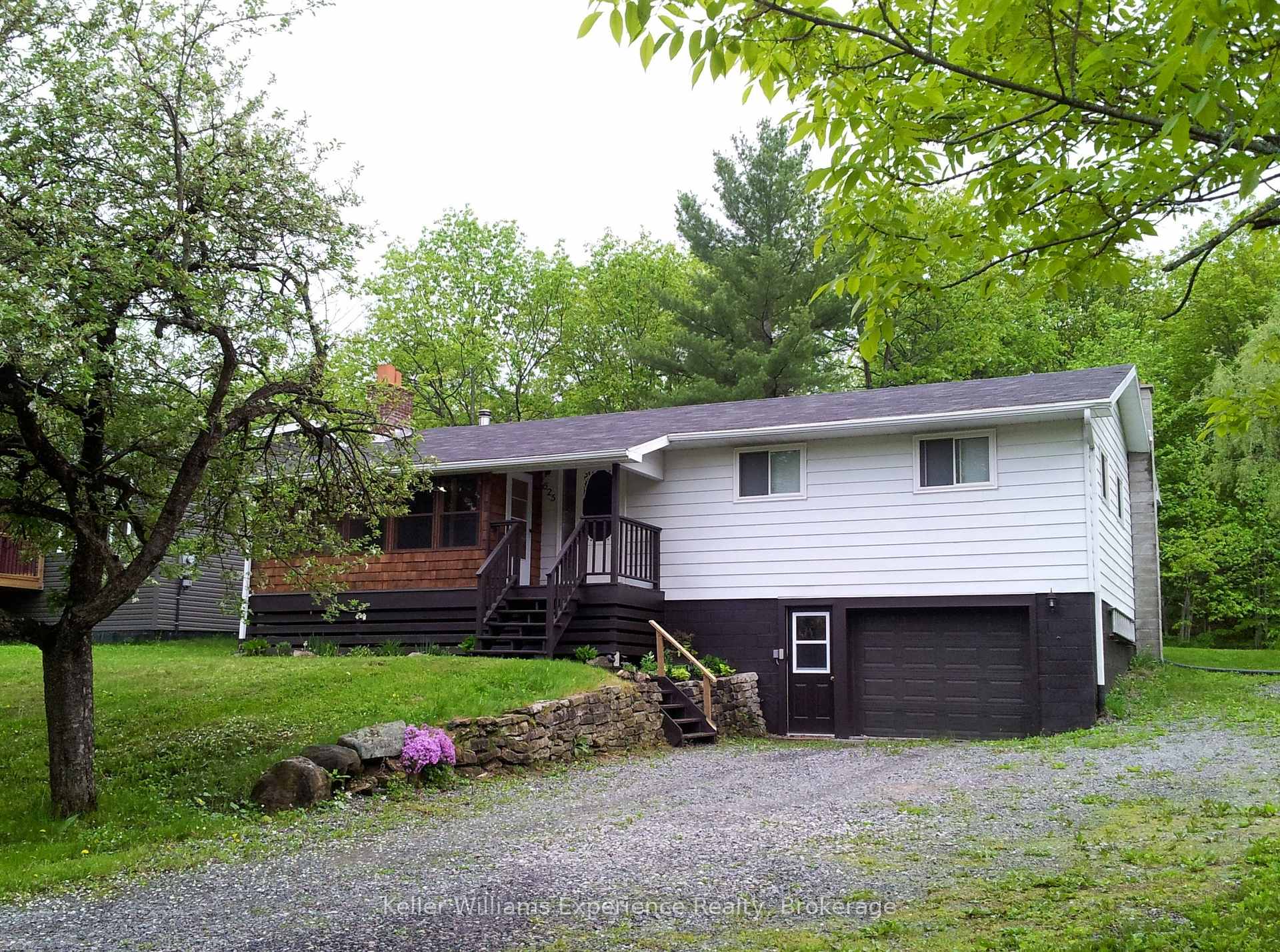 Photo 2 of 625 Musquash Road, Gravenhurst, Muskoka (S) — HOMEH