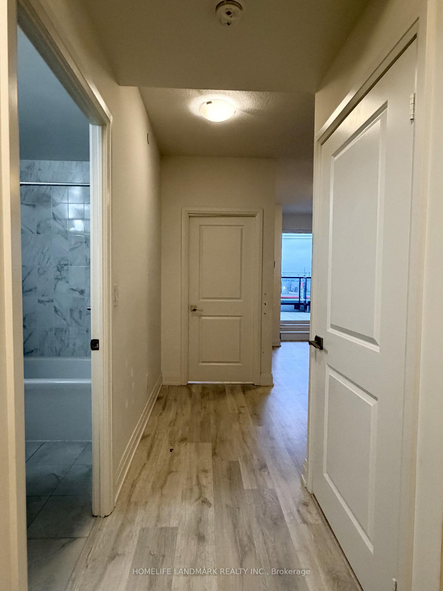 Photo 6 of Unit 219, 3600 Highway 7 Road, Vaughan, Vaughan Corporate Centre — HOMEH