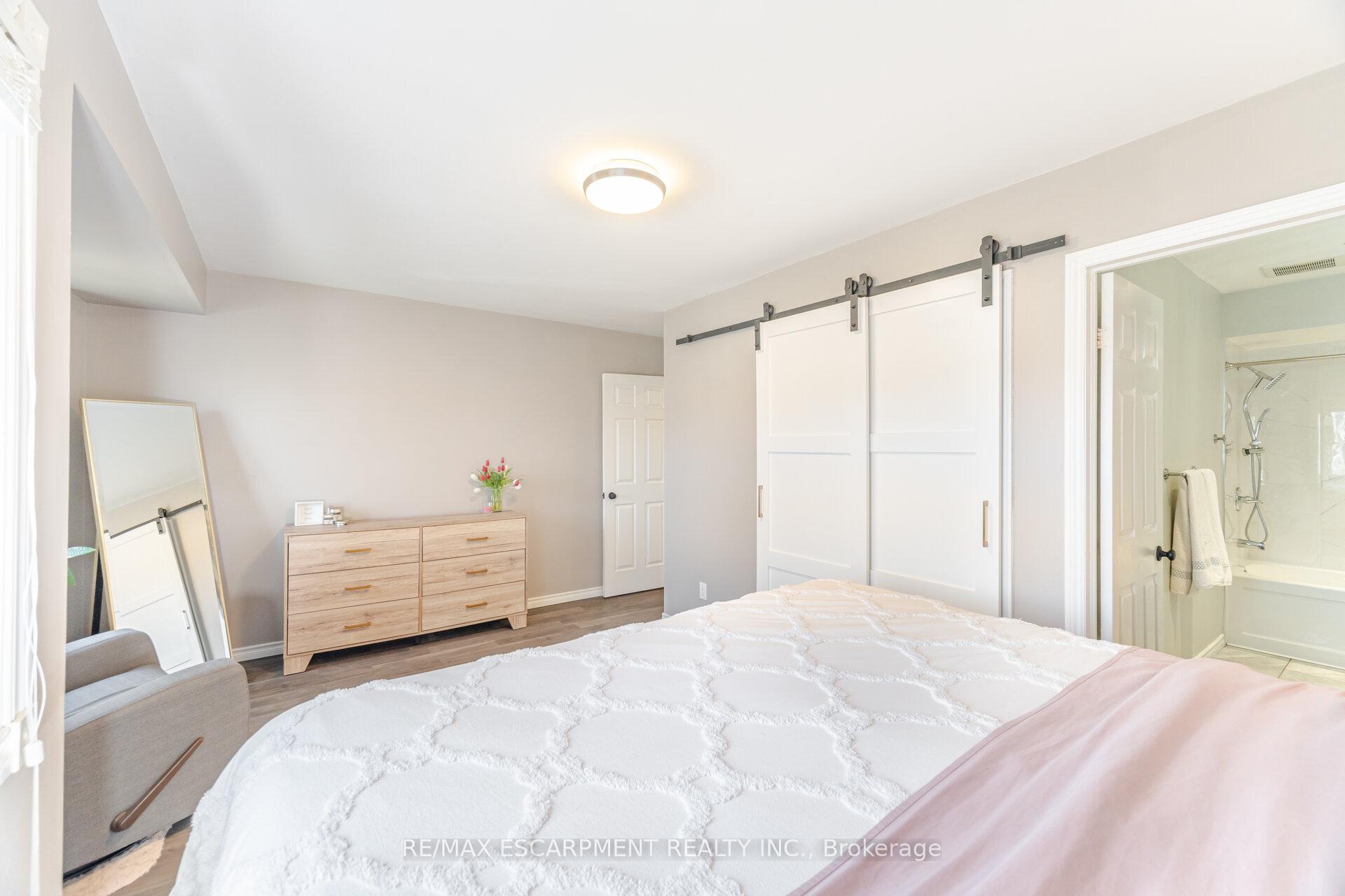 Photo 38 of Unit 57, 26 Moss Boulevard, Hamilton, Dundas — HOMEH