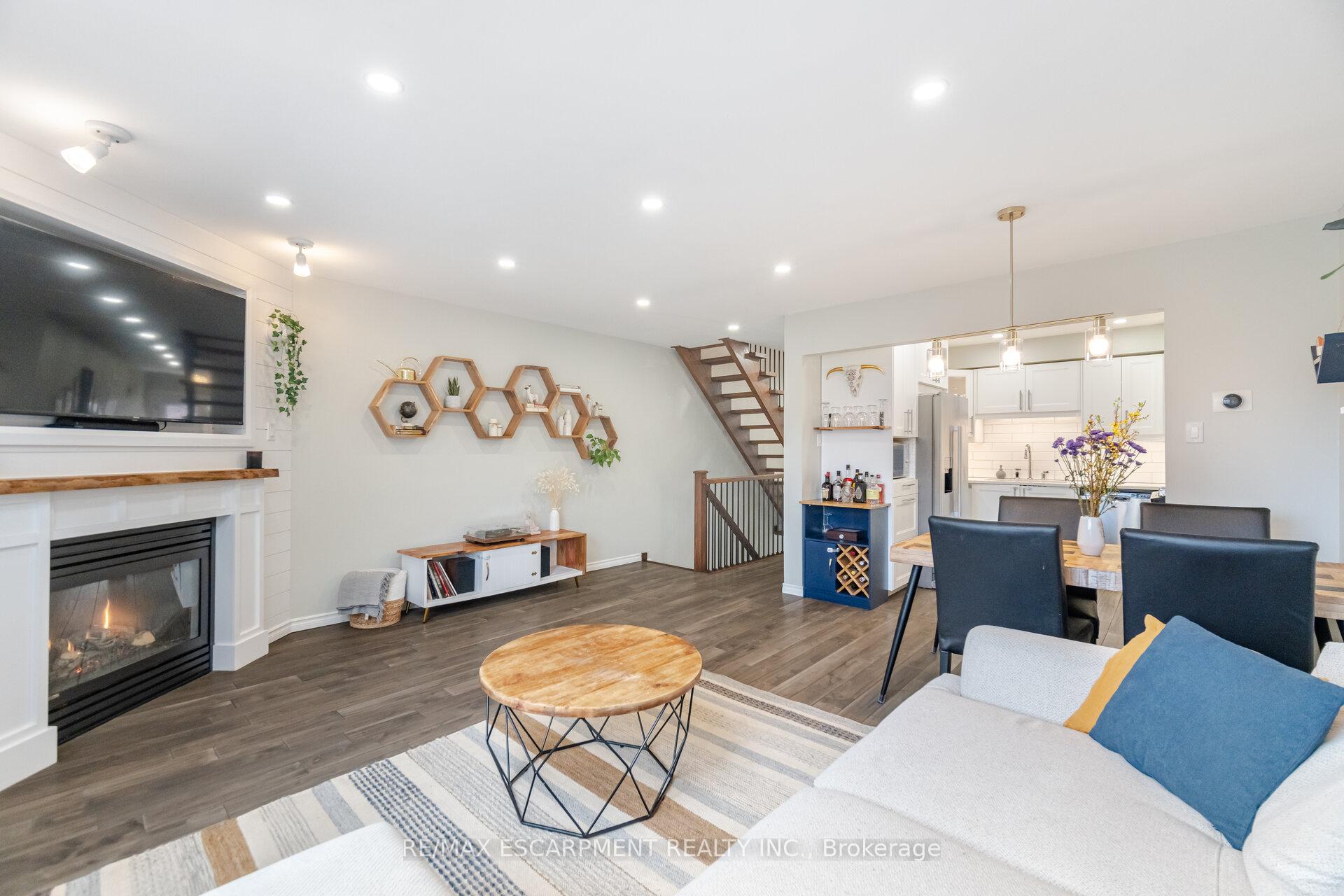 Photo 9 of Unit 57, 26 Moss Boulevard, Hamilton, Dundas — HOMEH