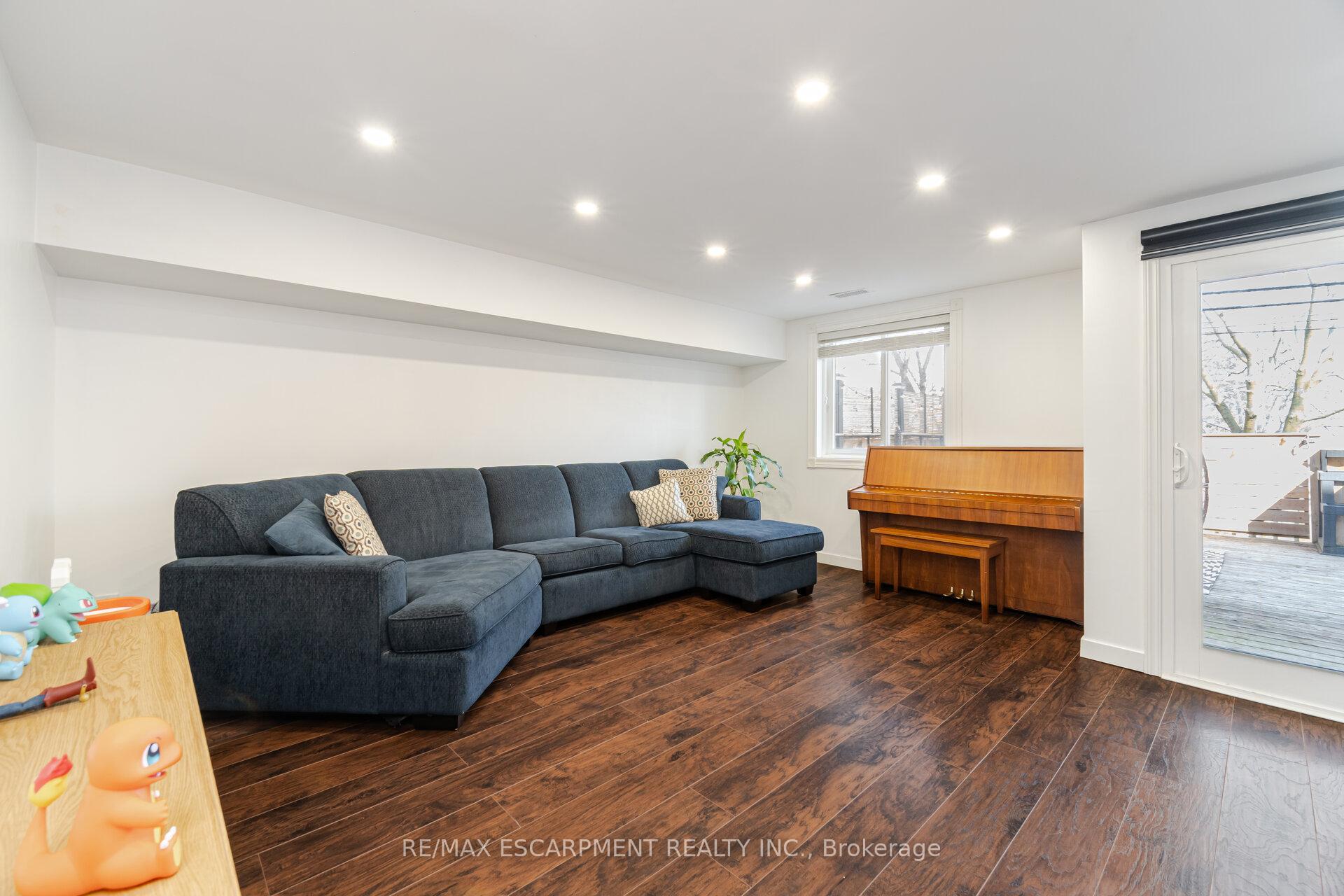 Photo 61 of Unit 57, 26 Moss Boulevard, Hamilton, Dundas — HOMEH