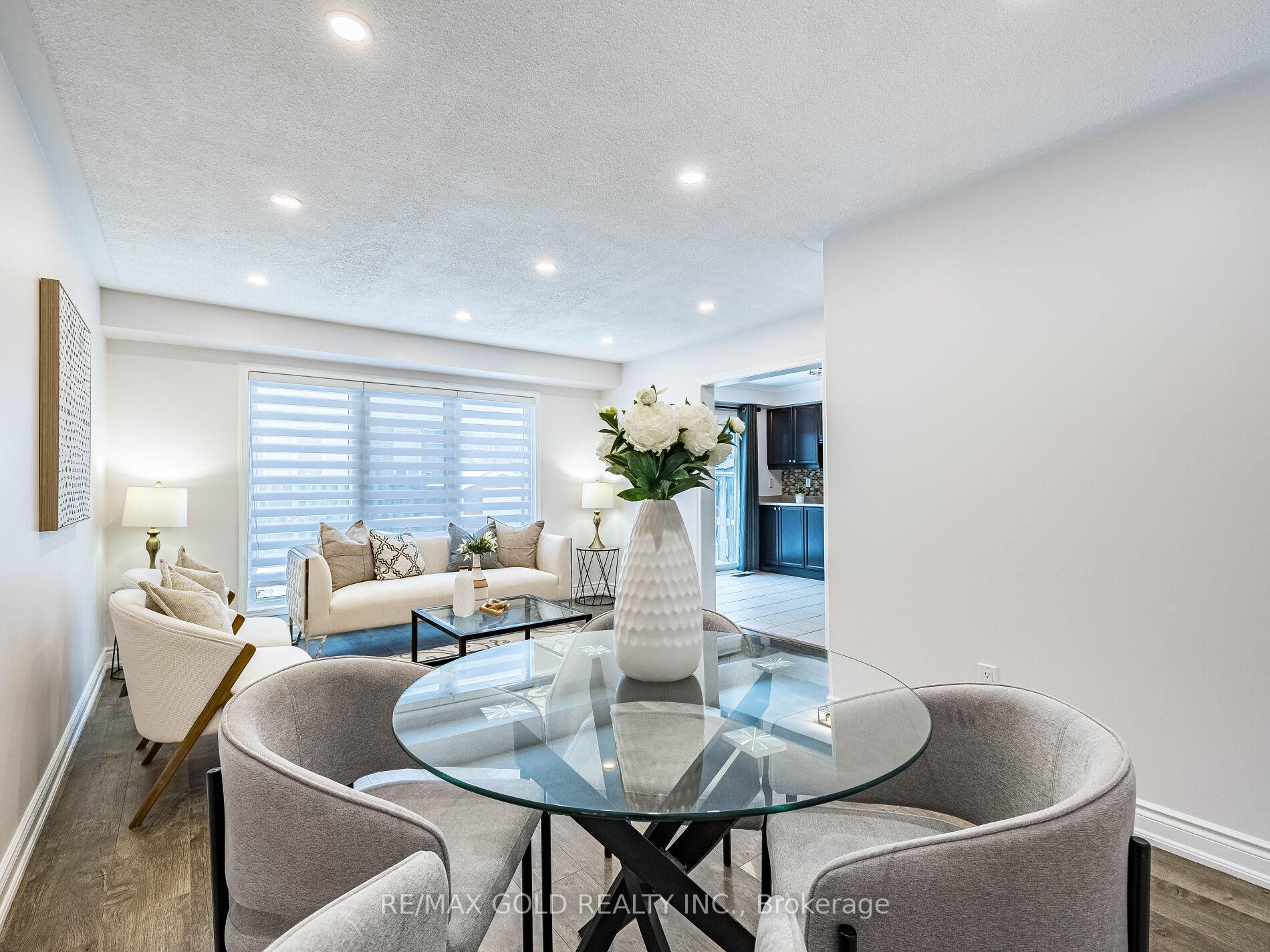 Photo 6 of 42 Jessop Drive, Brampton, Fletcher's Meadow — HOMEH