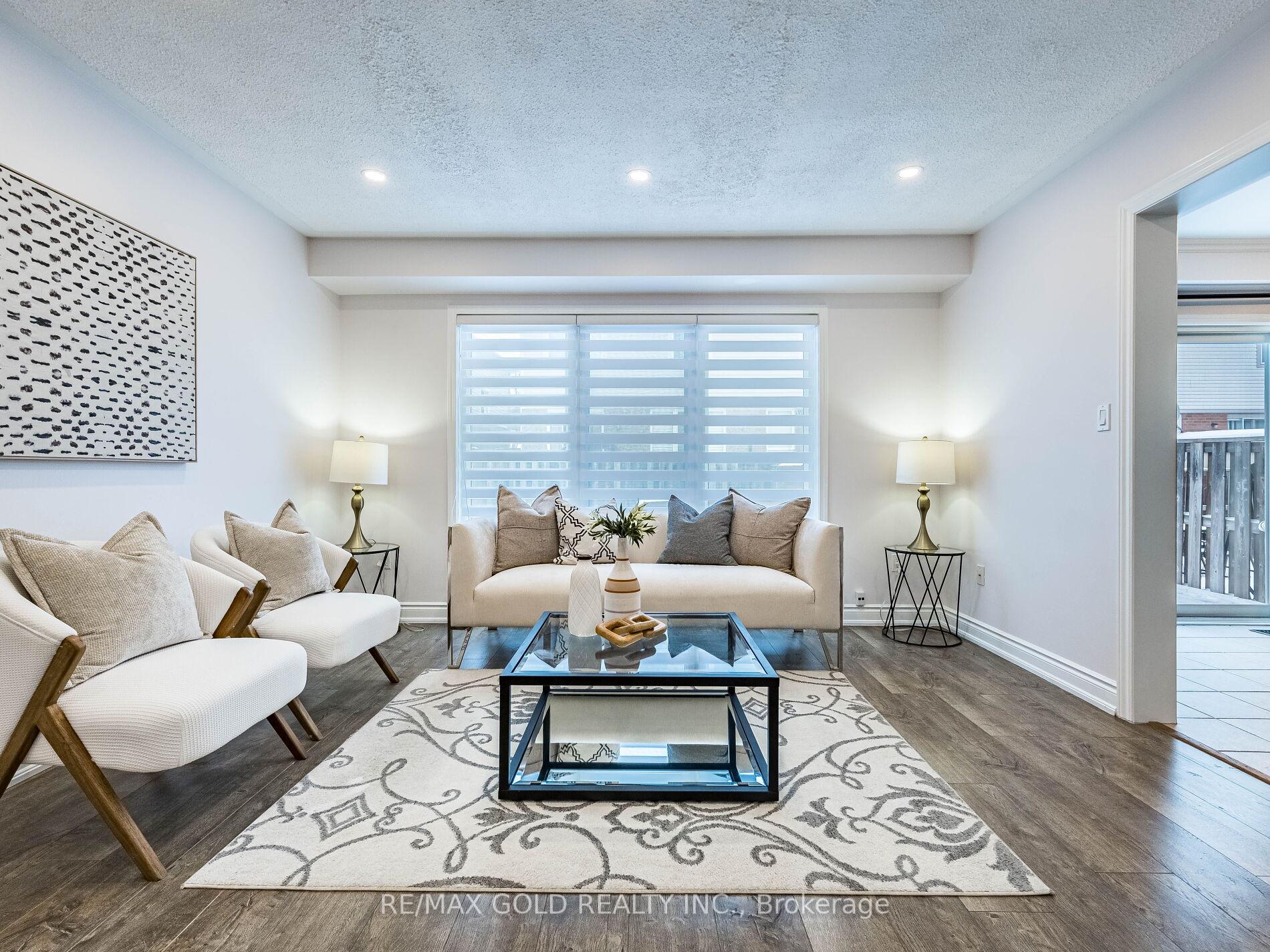 Photo 8 of 42 Jessop Drive, Brampton, Fletcher's Meadow — HOMEH