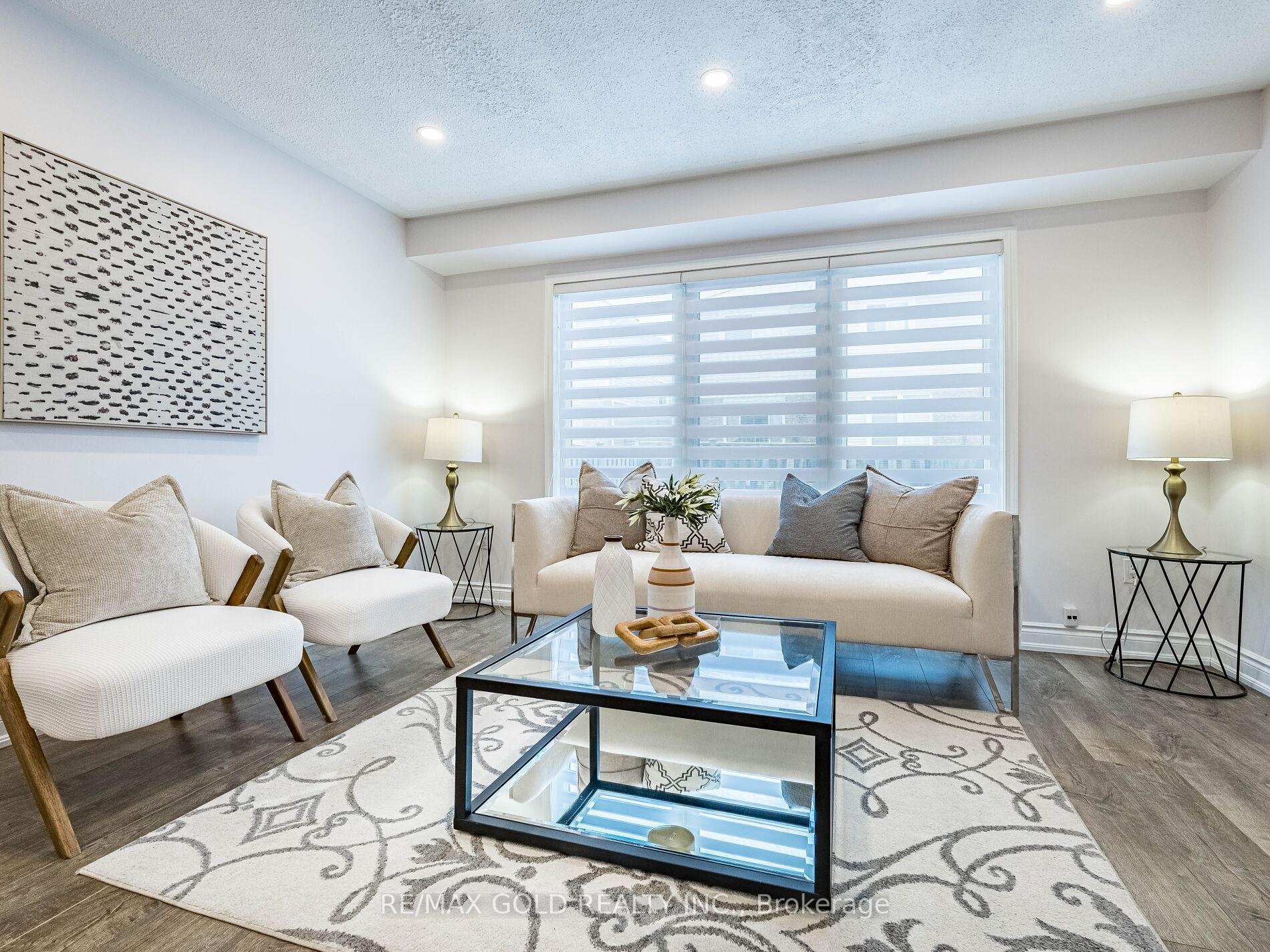 Photo 9 of 42 Jessop Drive, Brampton, Fletcher's Meadow — HOMEH
