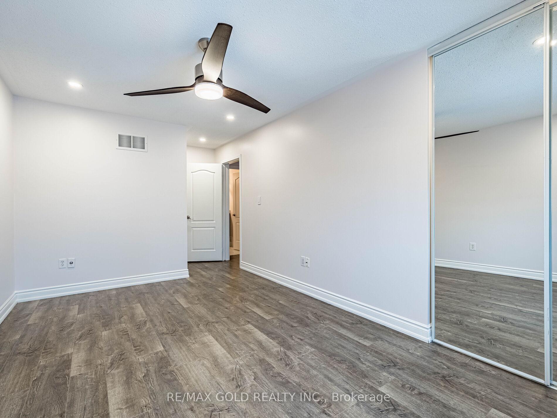 Photo 17 of 42 Jessop Drive, Brampton, Fletcher's Meadow — HOMEH