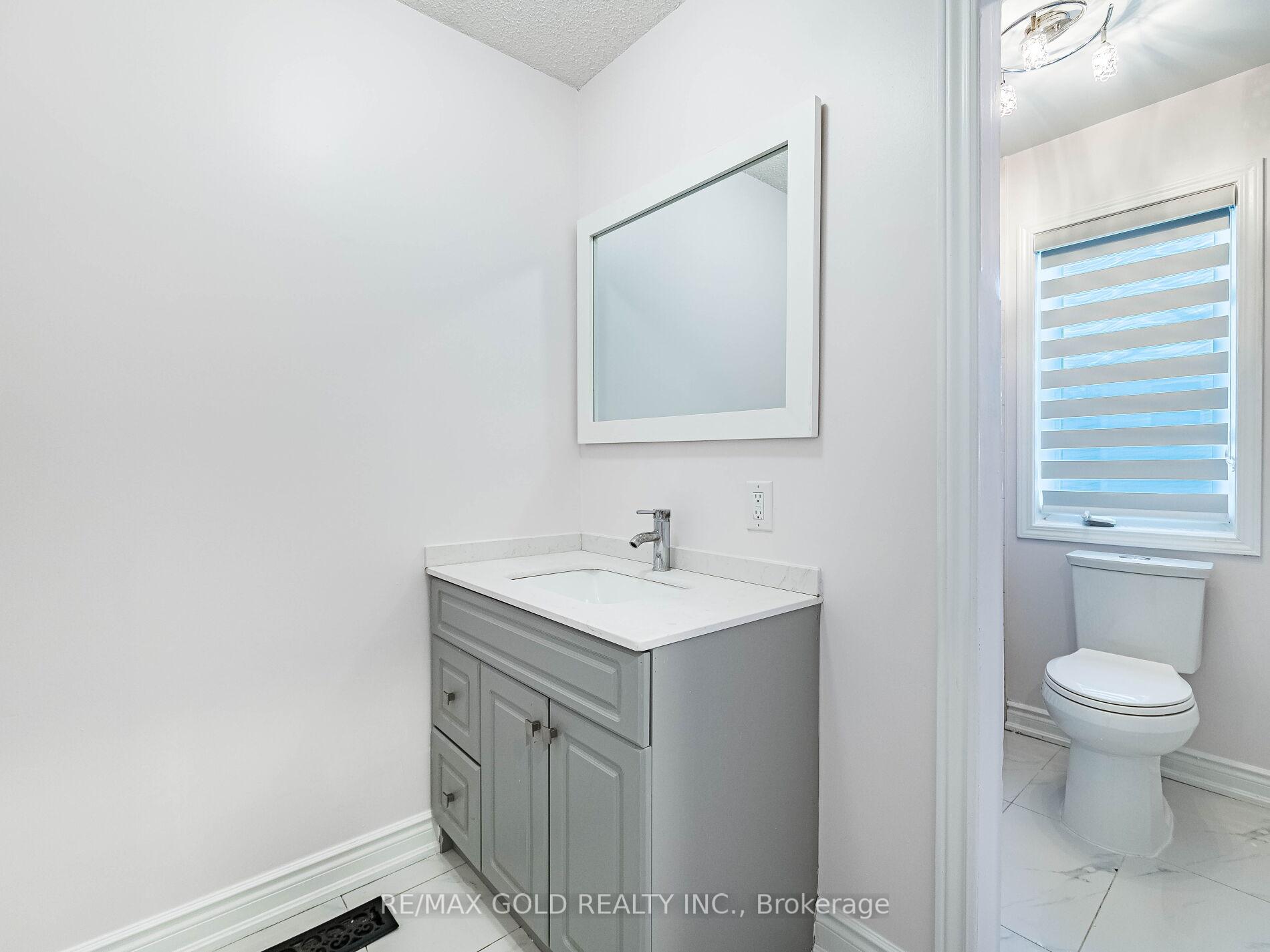 Photo 18 of 42 Jessop Drive, Brampton, Fletcher's Meadow — HOMEH
