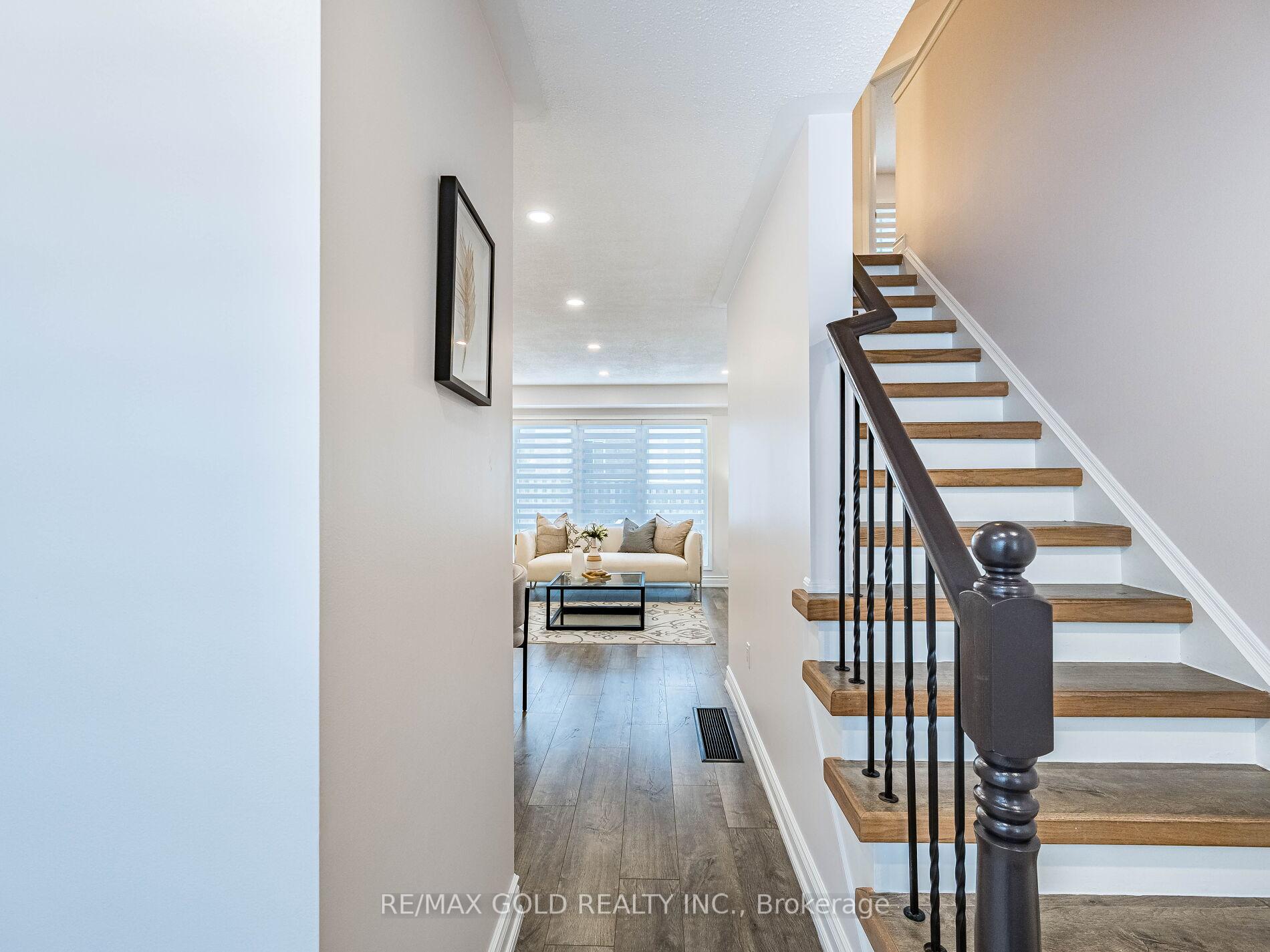 Photo 25 of 42 Jessop Drive, Brampton, Fletcher's Meadow — HOMEH