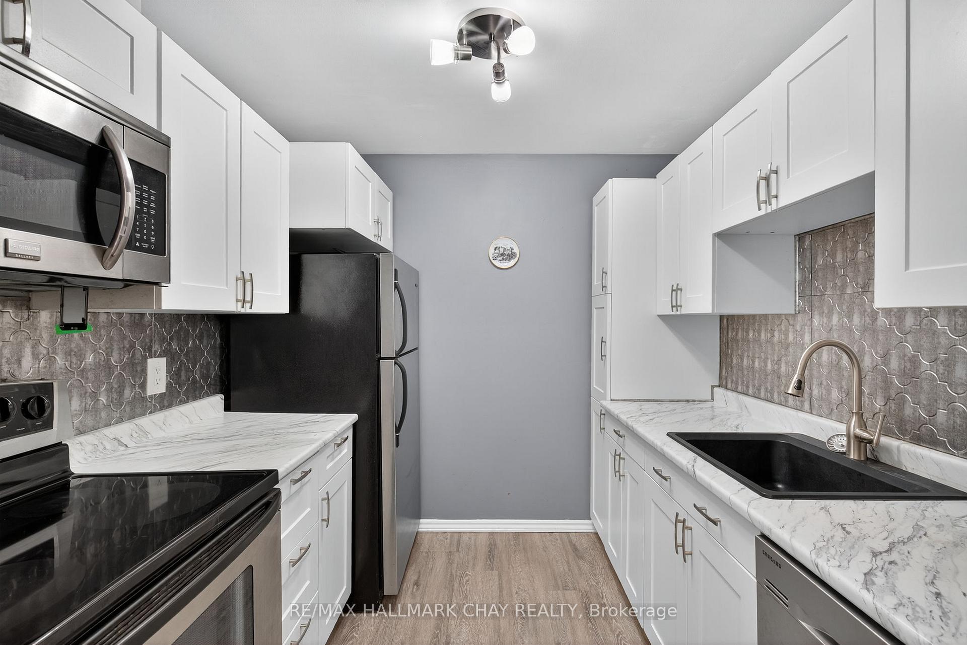 Photo 23 of Unit B4, 179 Edgehill Drive, Barrie, Edgehill Drive — HOMEH