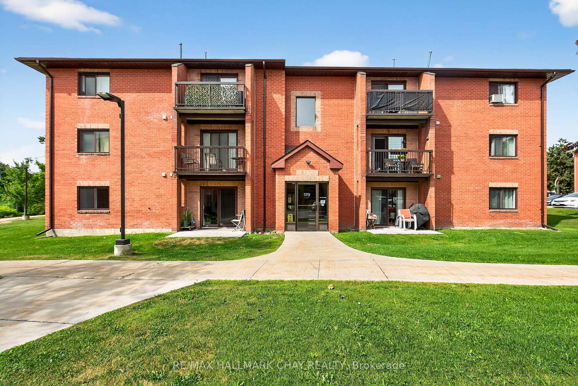Photo 1 of Unit B4, 179 Edgehill Drive, Barrie, Edgehill Drive — HOMEH