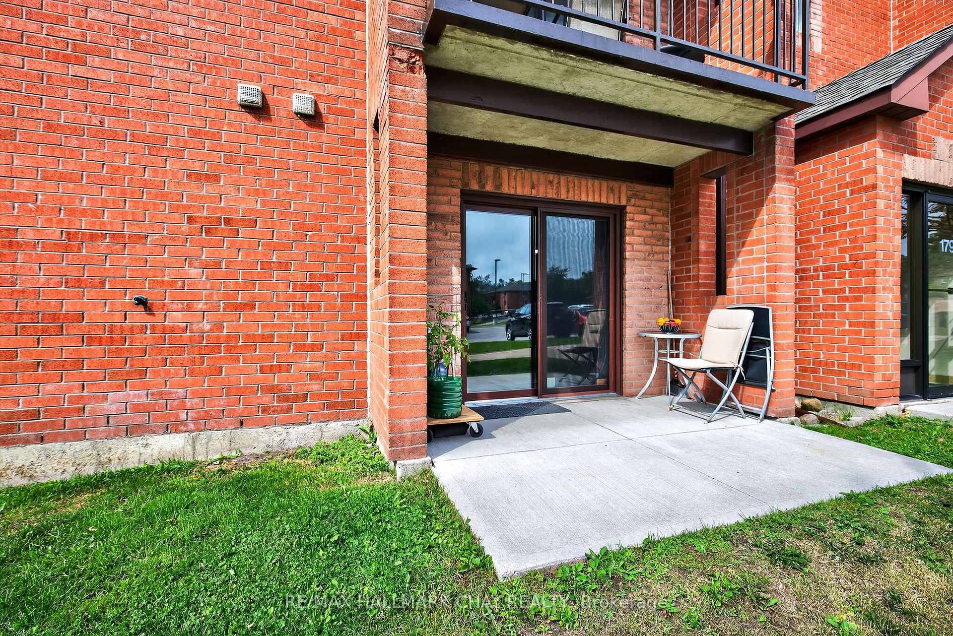 Photo 19 of Unit B4, 179 Edgehill Drive, Barrie, Edgehill Drive — HOMEH