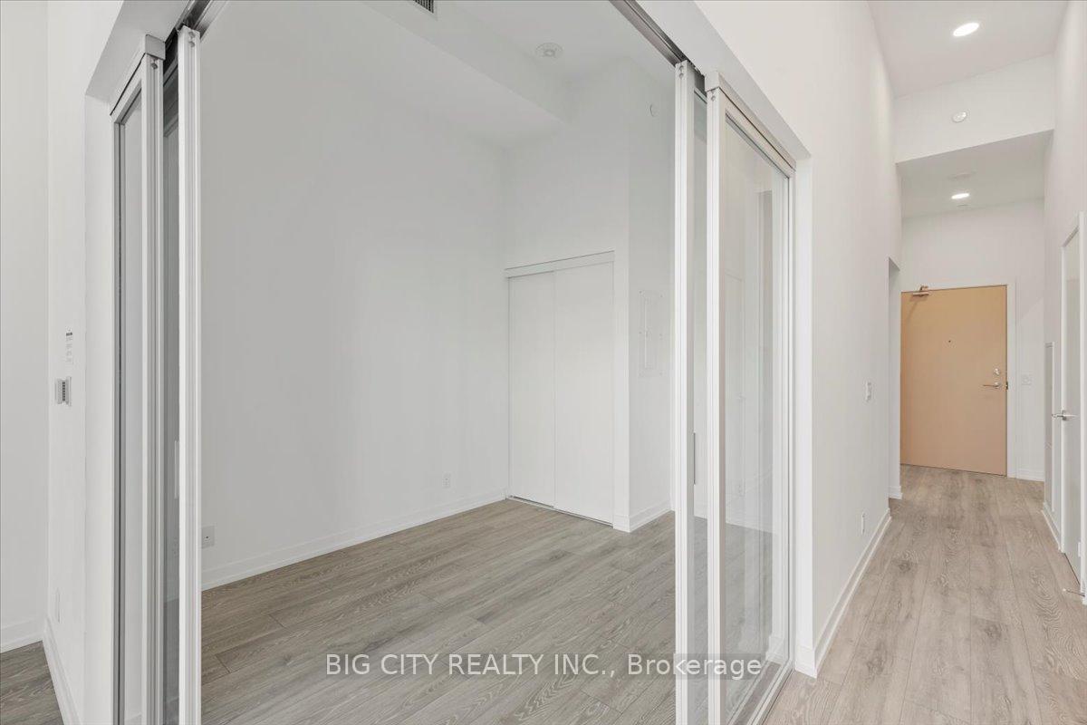 Photo 11 of Unit 219, 2020 Bathurst Street, Toronto, Humewood-Cedarvale — HOMEH