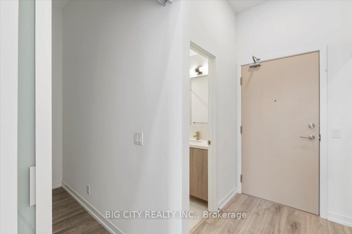 Photo 14 of Unit 219, 2020 Bathurst Street, Toronto, Humewood-Cedarvale — HOMEH