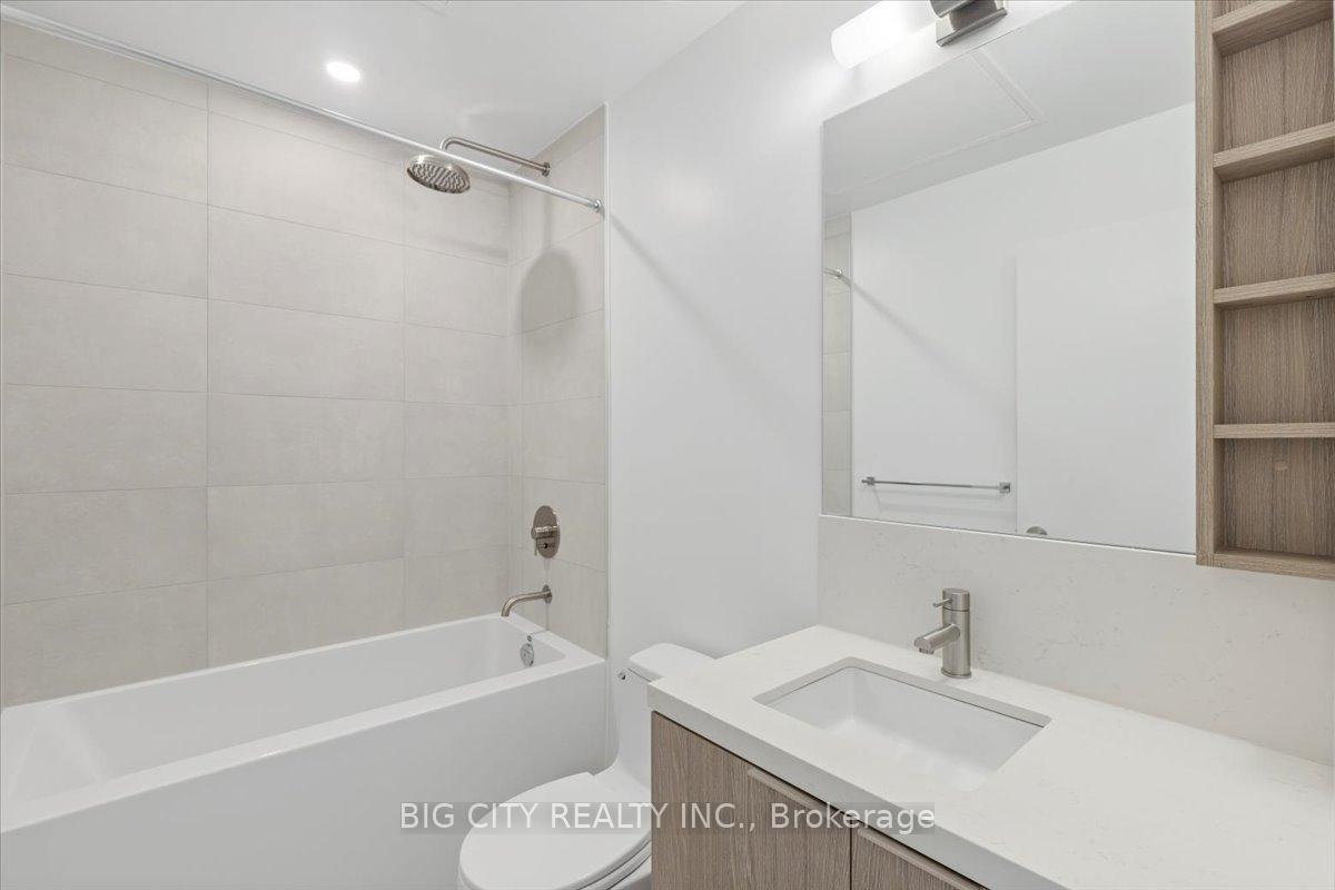 Photo 16 of Unit 219, 2020 Bathurst Street, Toronto, Humewood-Cedarvale — HOMEH