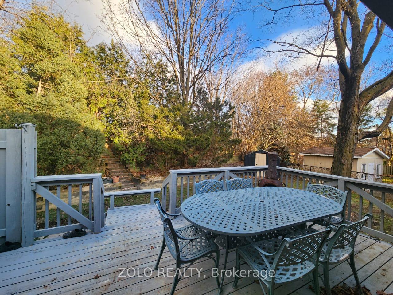 Photo 17 of Unit Main floor, 5 Cabot Court, Aurora, Aurora Heights — HOMEH