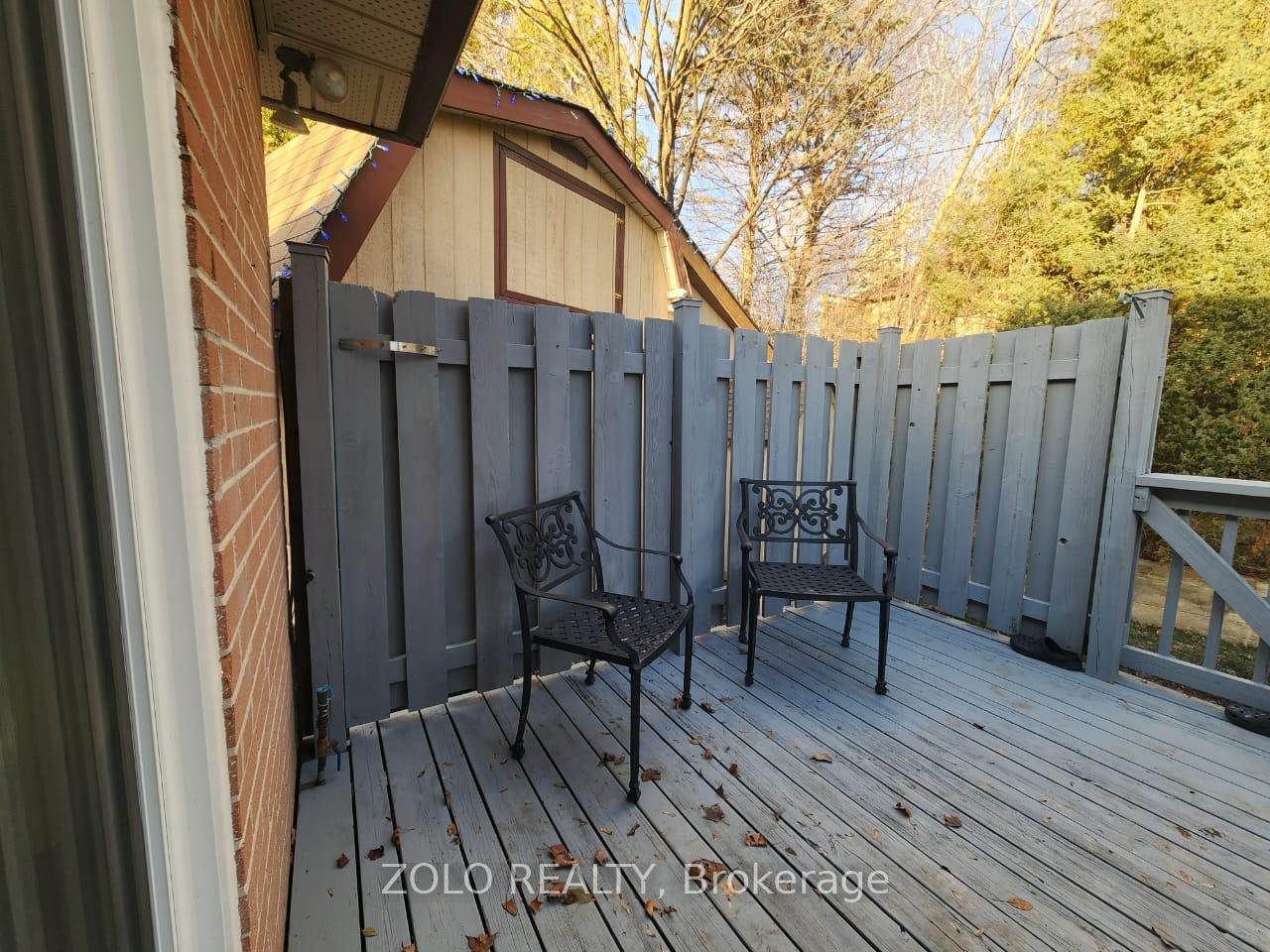 Photo 18 of Unit Main floor, 5 Cabot Court, Aurora, Aurora Heights — HOMEH
