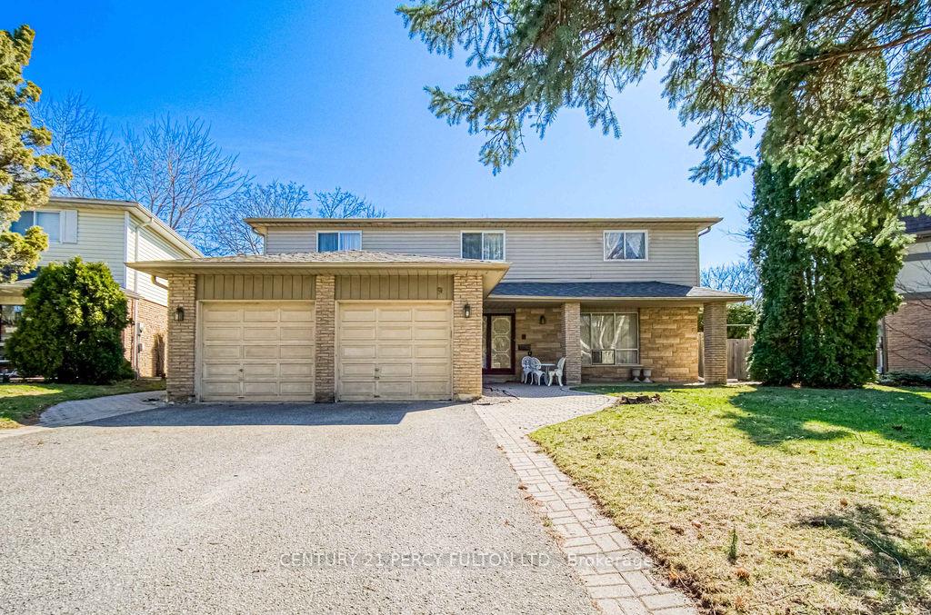 Photo 1 of 9 Judy Court, Markham, Markham Village — HOMEH