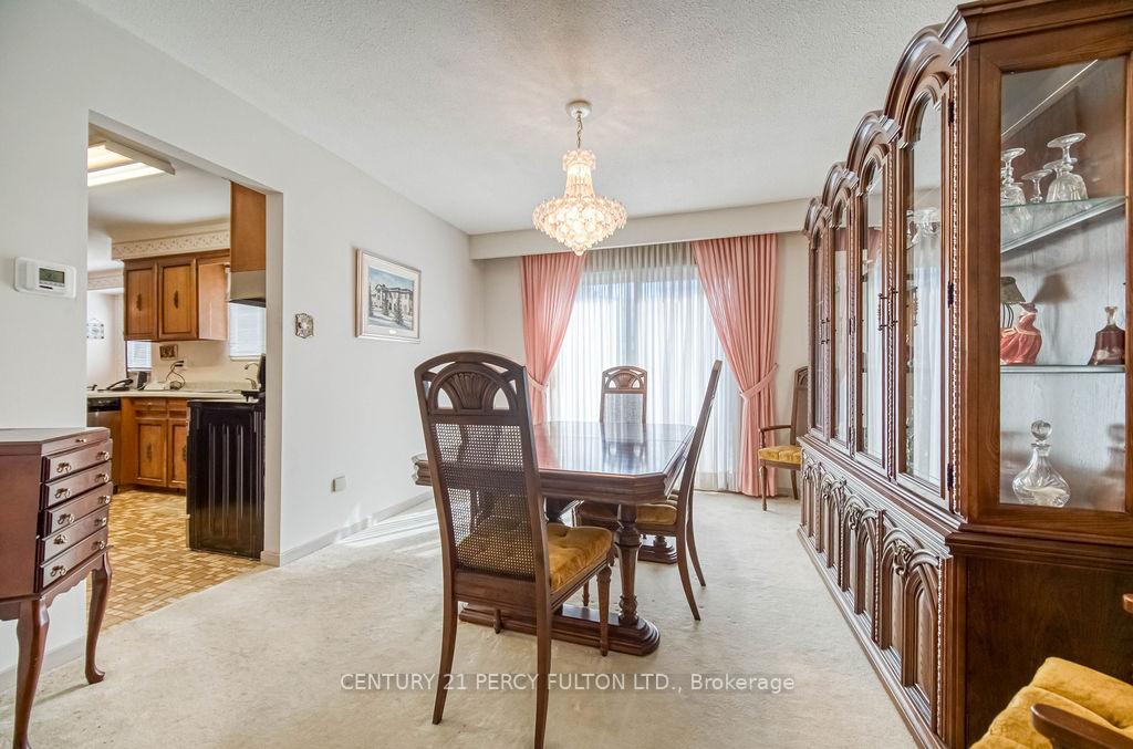 Photo 11 of 9 Judy Court, Markham, Markham Village — HOMEH
