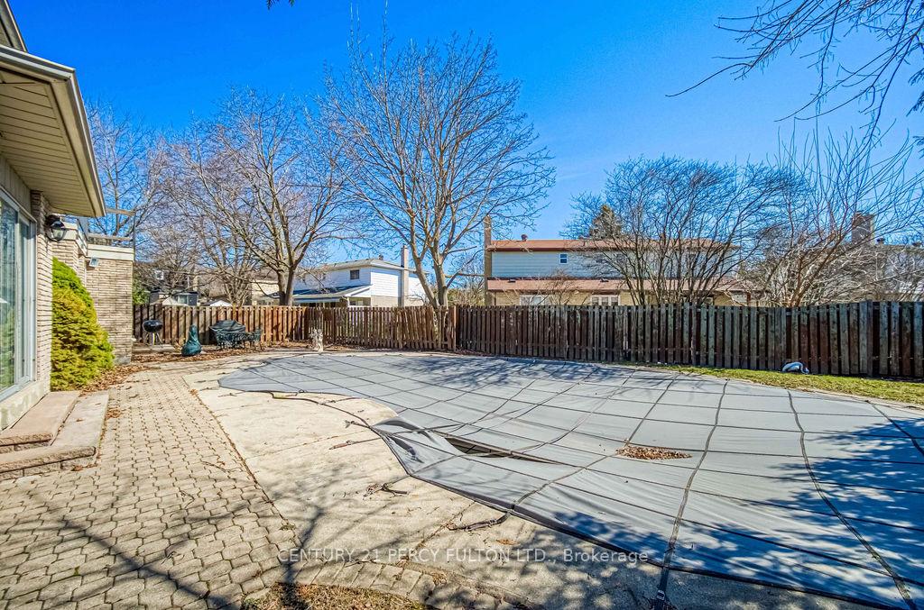 Photo 40 of 9 Judy Court, Markham, Markham Village — HOMEH