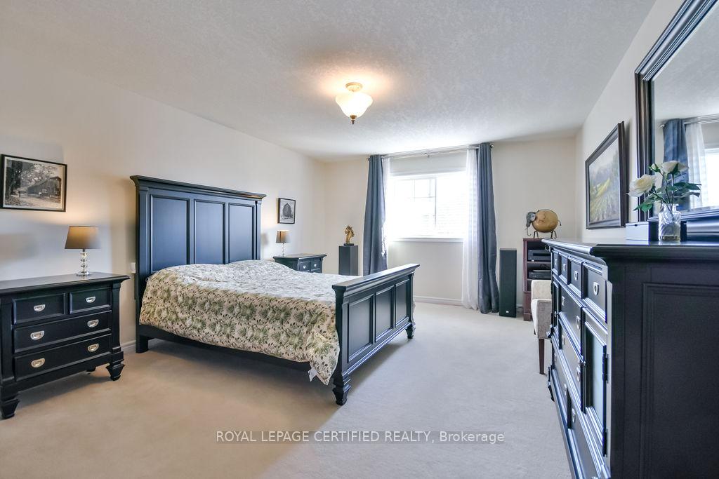 Photo 72 of 79 Sovereign's Gate, Barrie, Innis-Shore — HOMEH