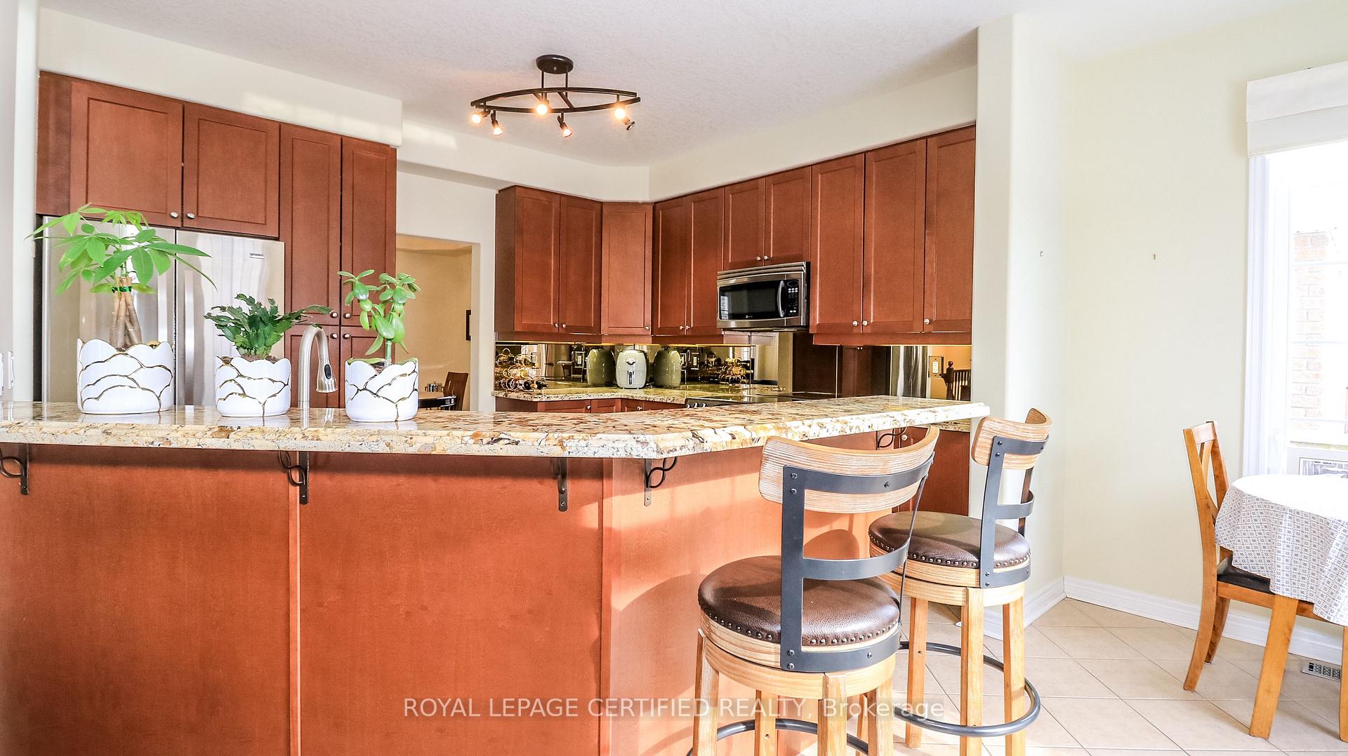 Photo 42 of 79 Sovereign's Gate, Barrie, Innis-Shore — HOMEH