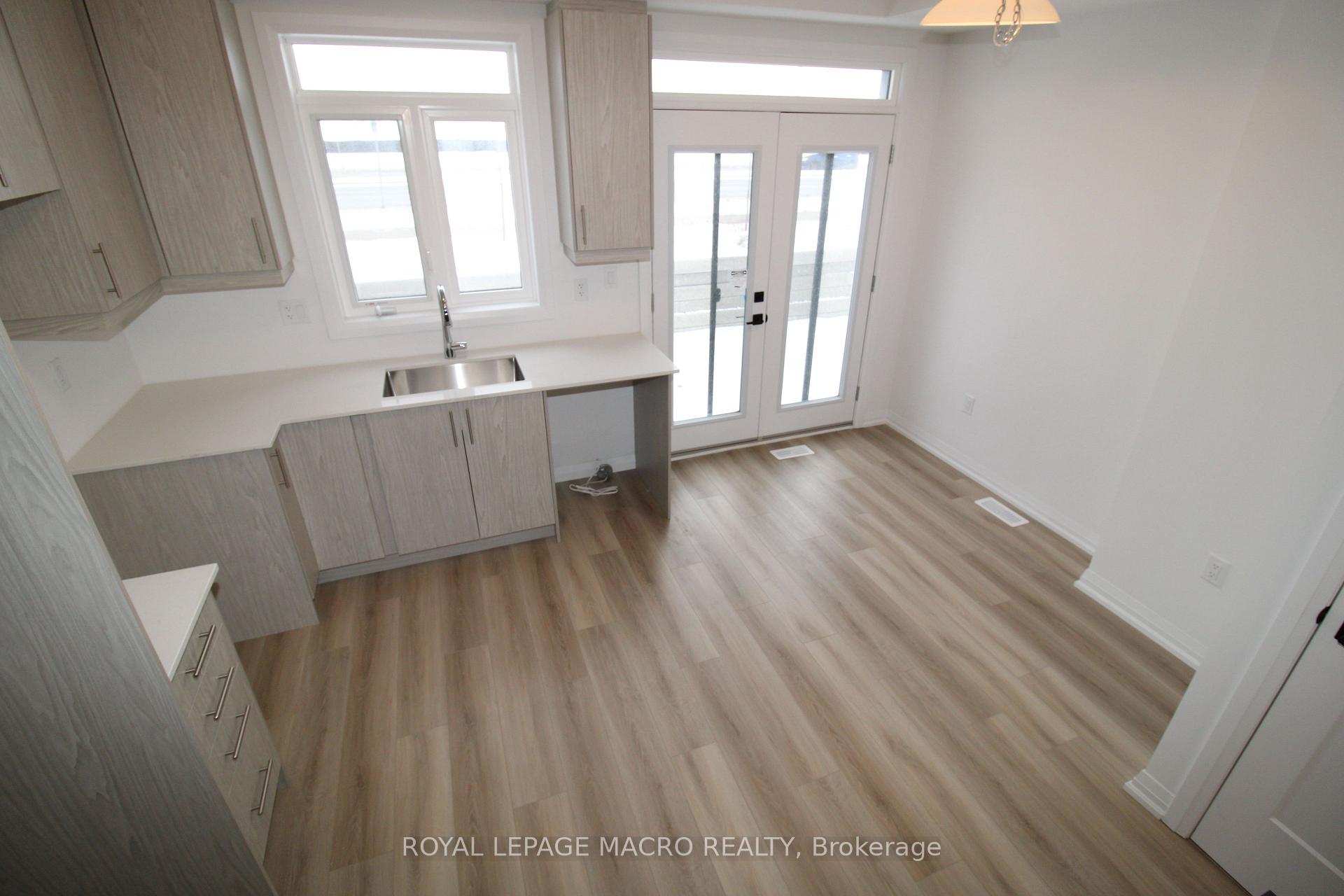 Photo 4 of Unit 2, 55 Tom Brown Drive, Brant, Paris — HOMEH