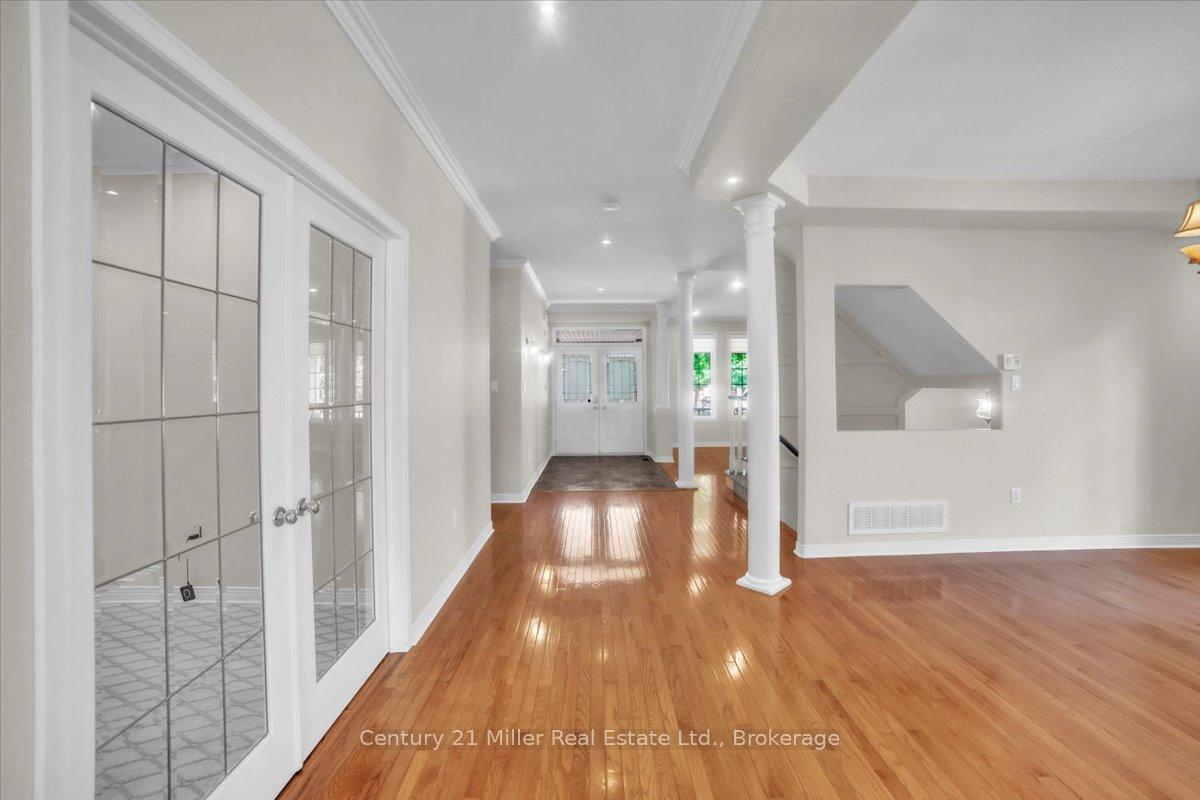 Photo 42 of 4298 Clubview Drive, Burlington, Rose — HOMEH