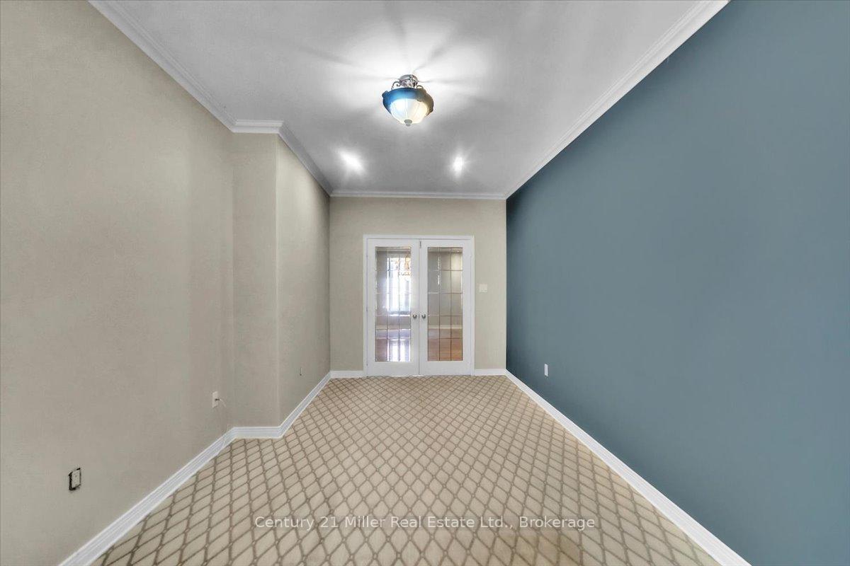 Photo 44 of 4298 Clubview Drive, Burlington, Rose — HOMEH