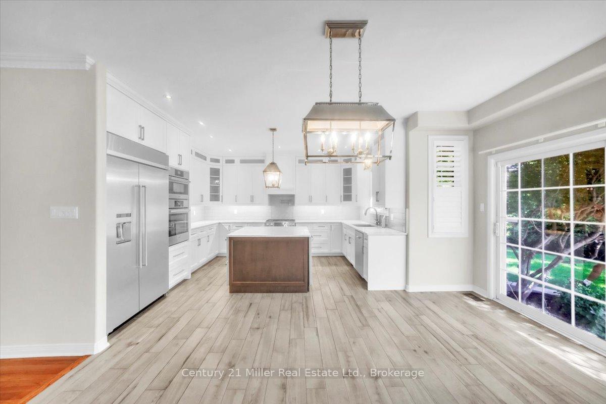 Photo 17 of 4298 Clubview Drive, Burlington, Rose — HOMEH