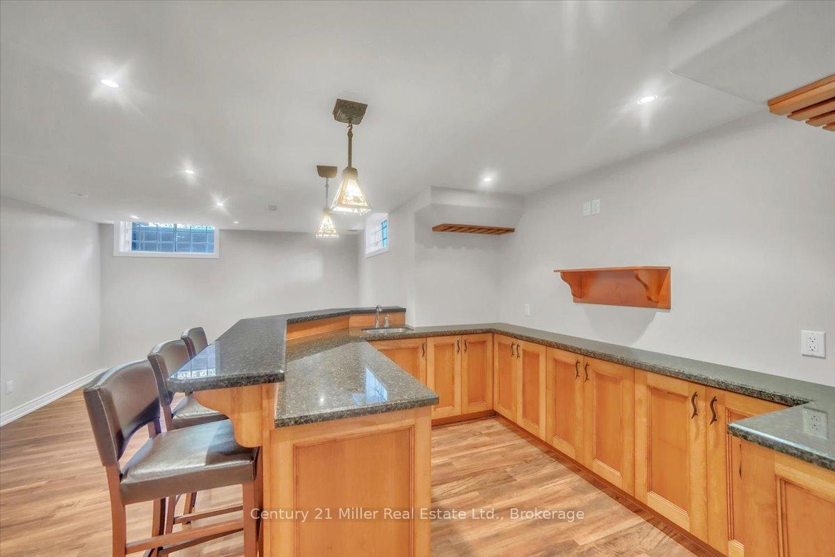 Photo 40 of 4298 Clubview Drive, Burlington, Rose — HOMEH