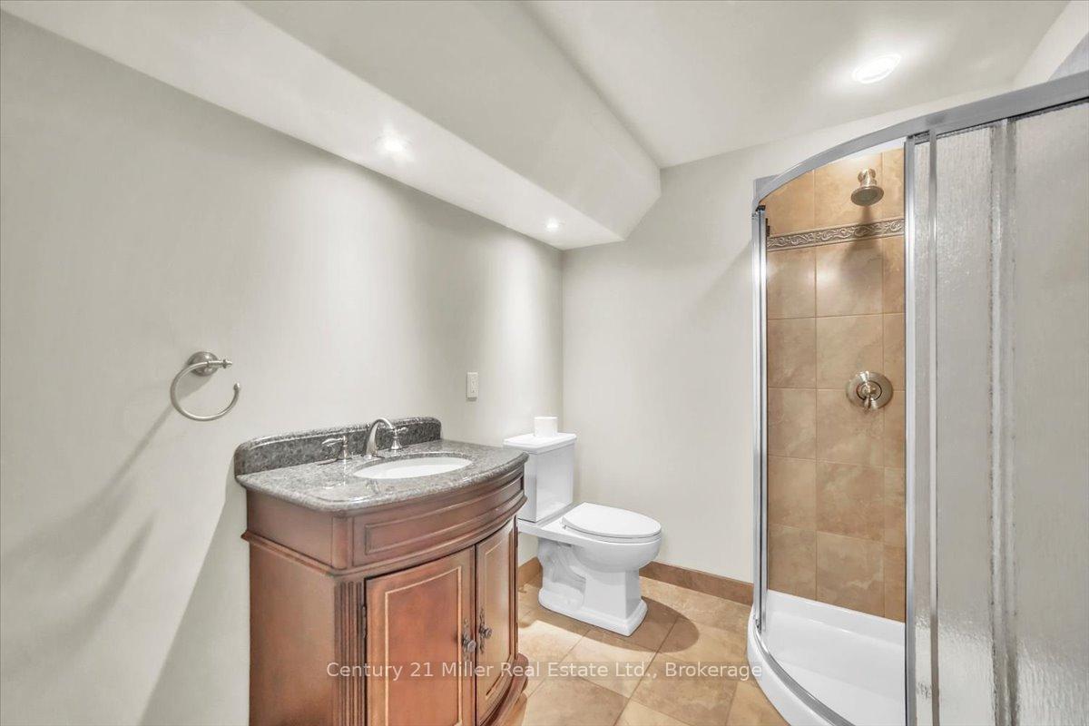 Photo 34 of 4298 Clubview Drive, Burlington, Rose — HOMEH