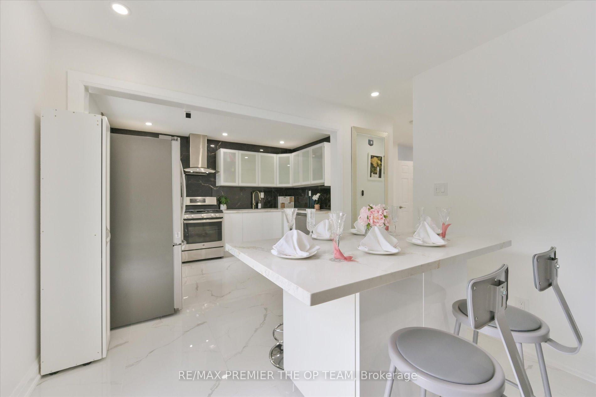Photo 14 of 273 East 13th Street, Hamilton, Inch Park — HOMEH