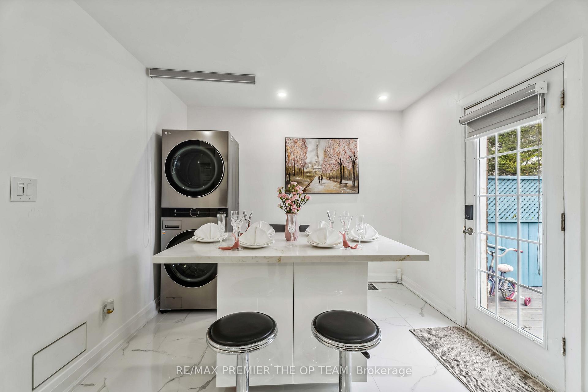 Photo 15 of 273 East 13th Street, Hamilton, Inch Park — HOMEH