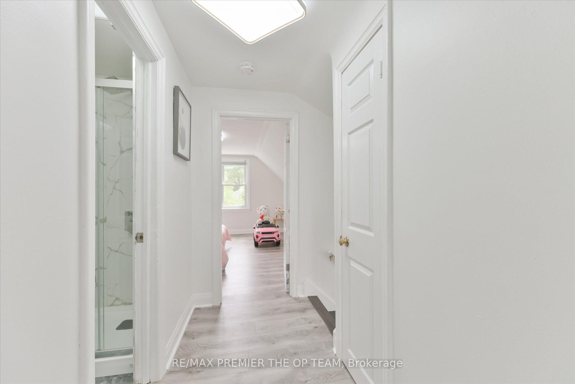 Photo 20 of 273 East 13th Street, Hamilton, Inch Park — HOMEH