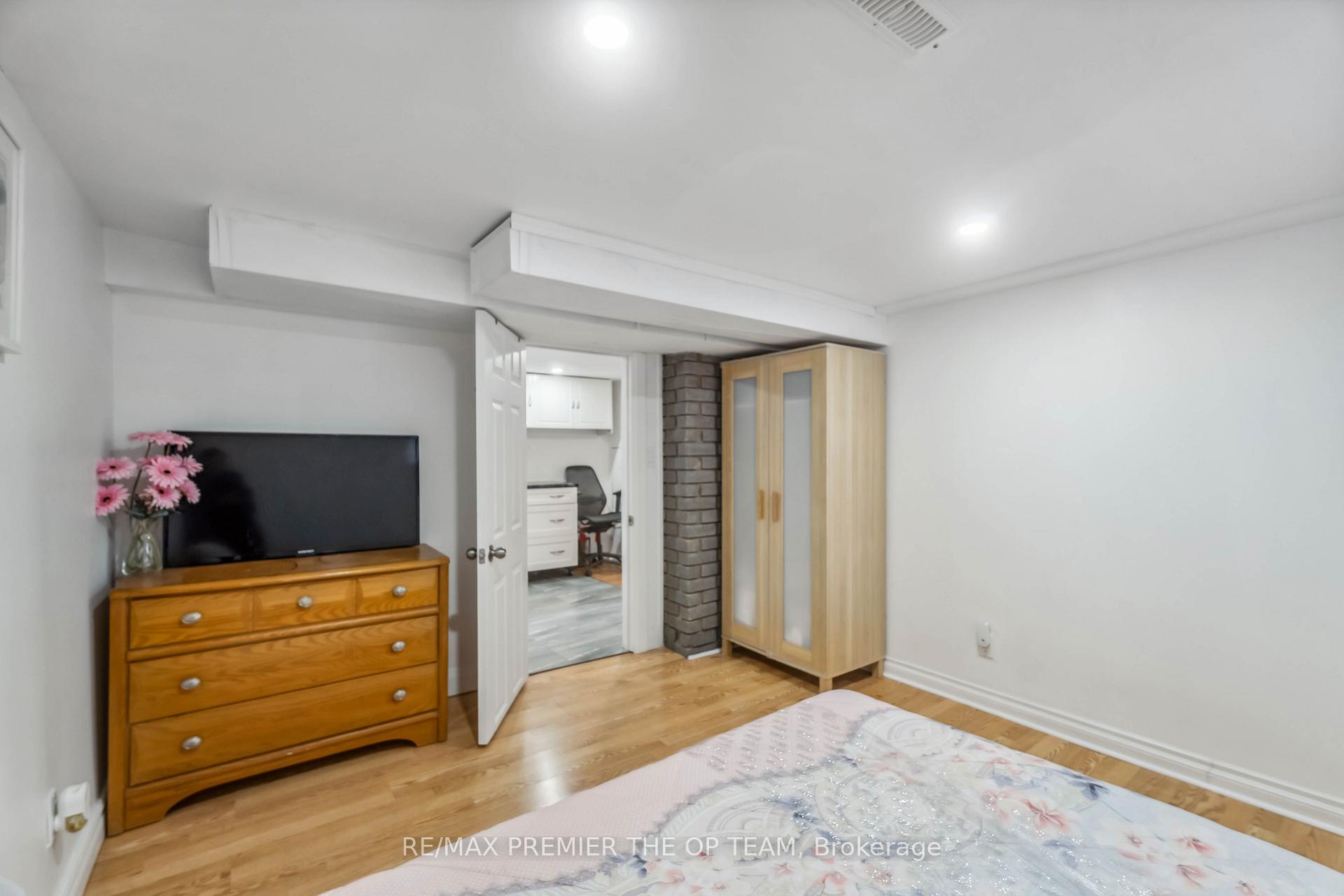 Photo 30 of 273 East 13th Street, Hamilton, Inch Park — HOMEH