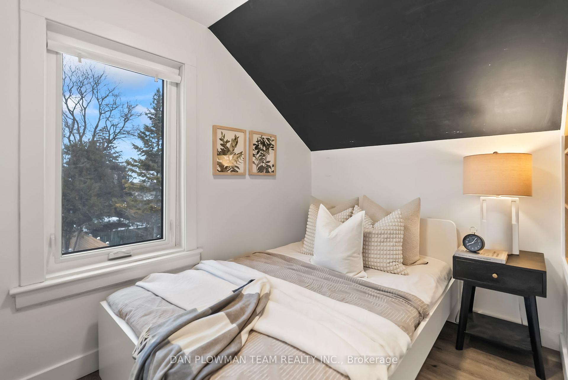 Photo 16 of 150 Mill Street, Oshawa, Vanier — HOMEH