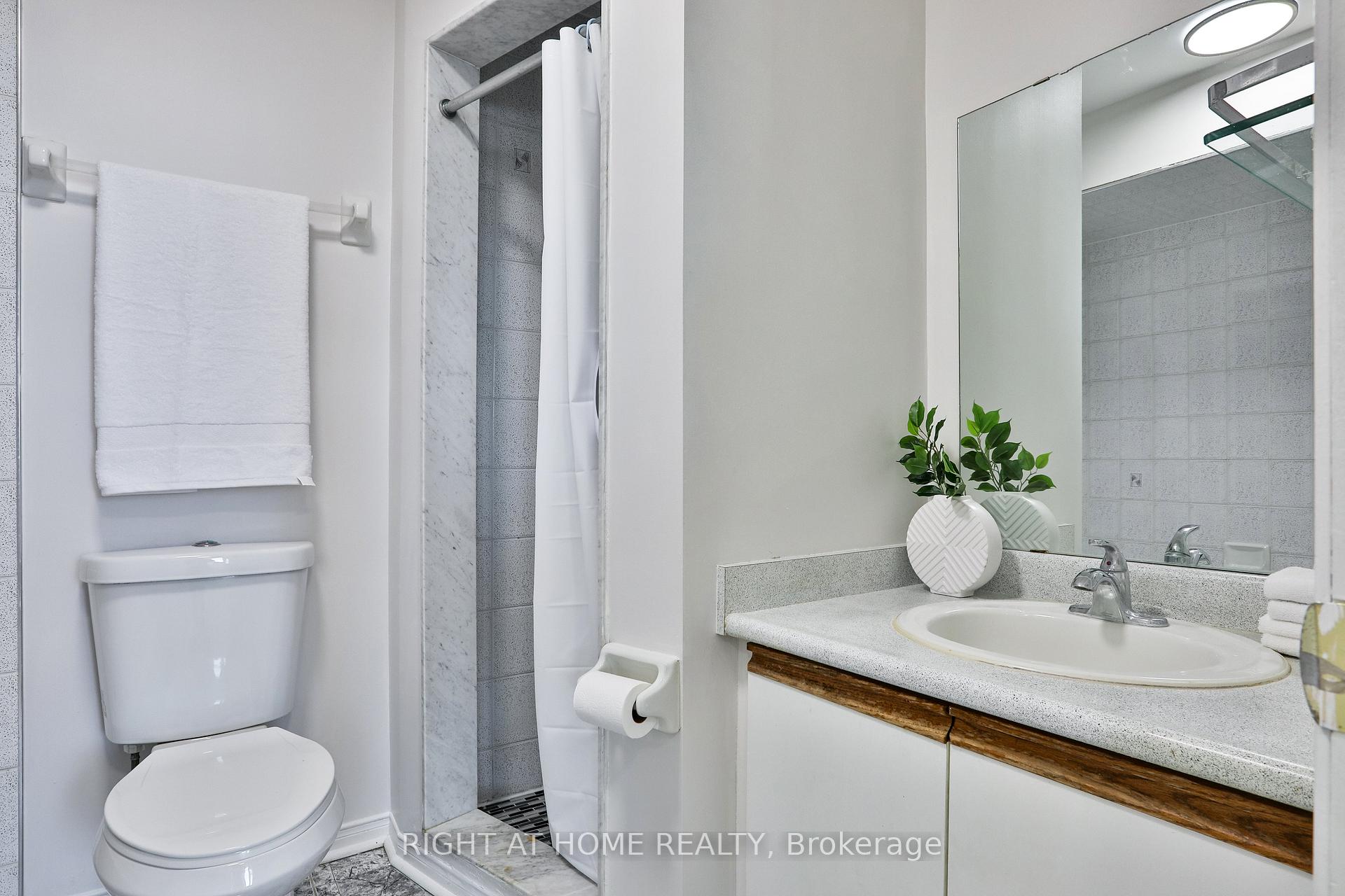 Photo 22 of 123 Clarion Crescent, Markham, Middlefield — HOMEH