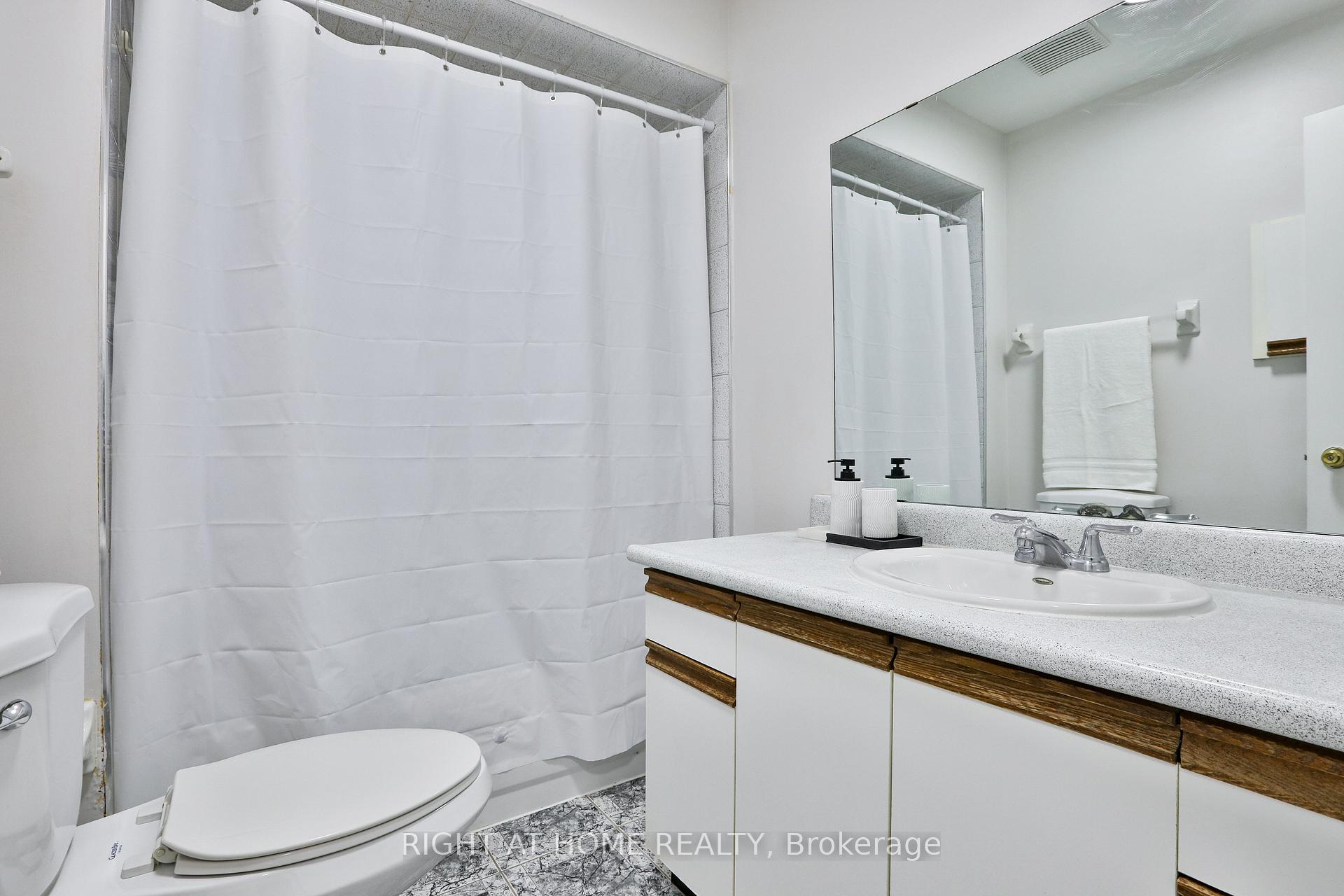Photo 31 of 123 Clarion Crescent, Markham, Middlefield — HOMEH