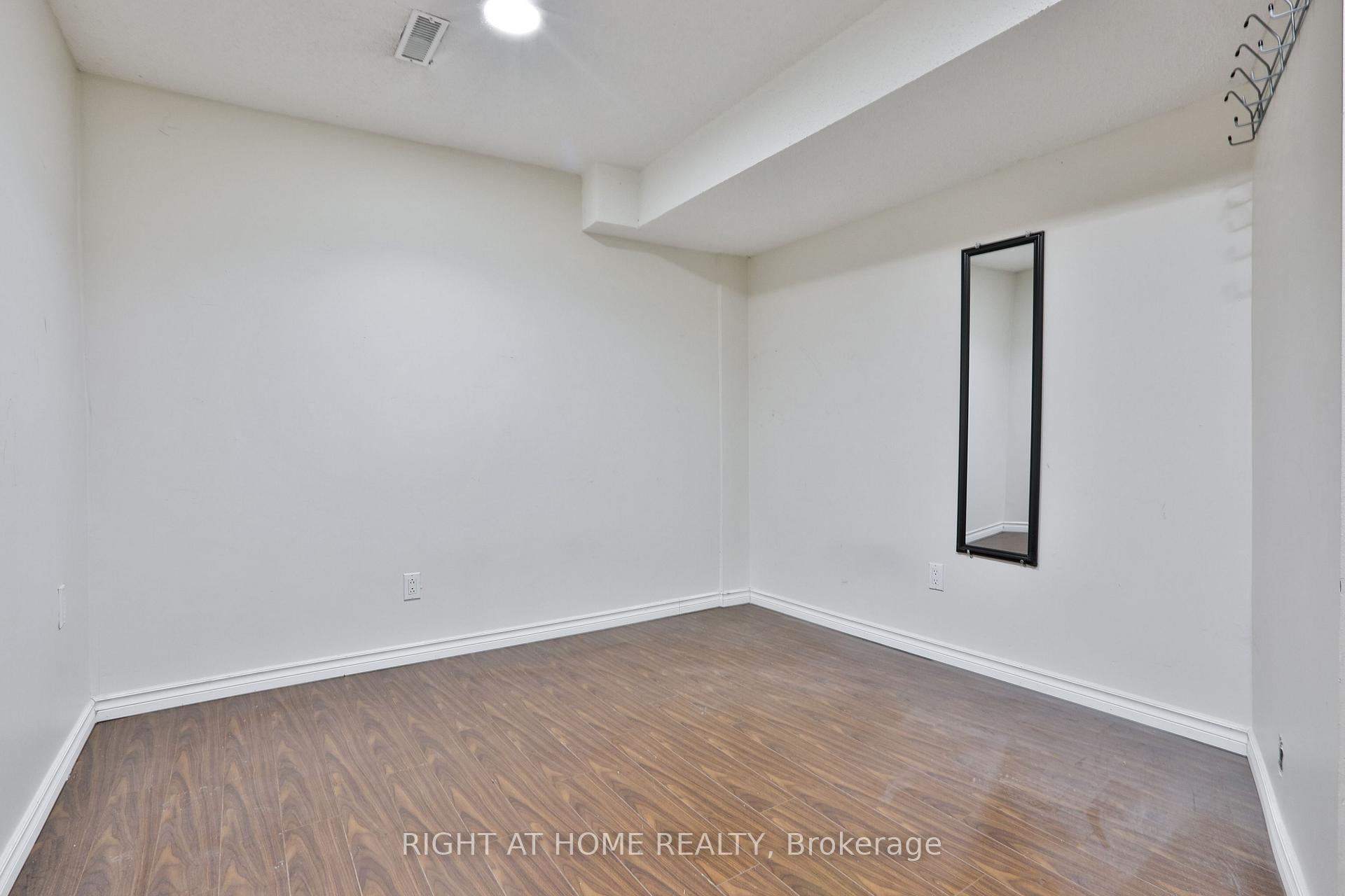 Photo 35 of 123 Clarion Crescent, Markham, Middlefield — HOMEH