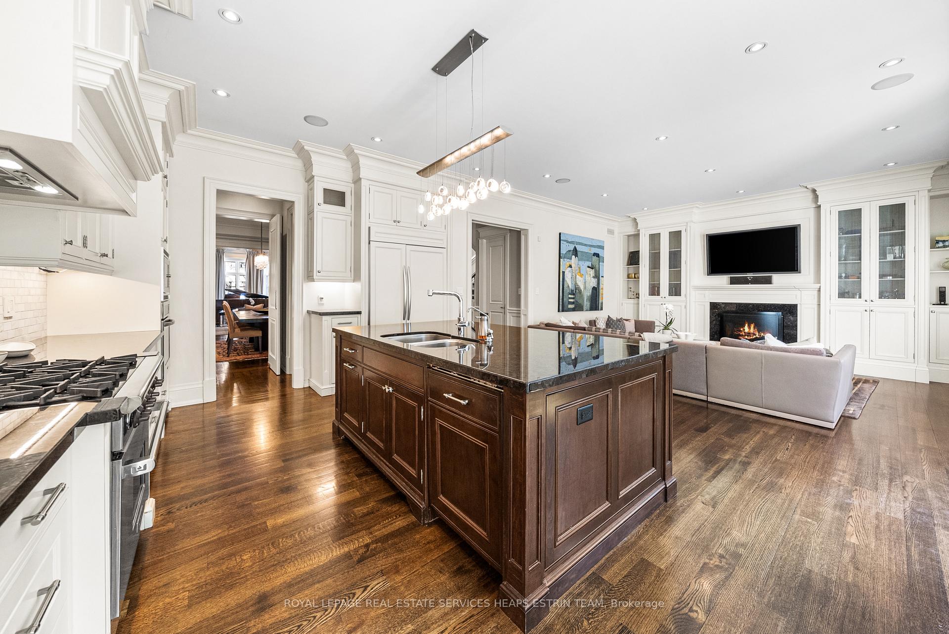 Photo 12 of 108 Boulton Drive, Toronto, Casa Loma — HOMEH