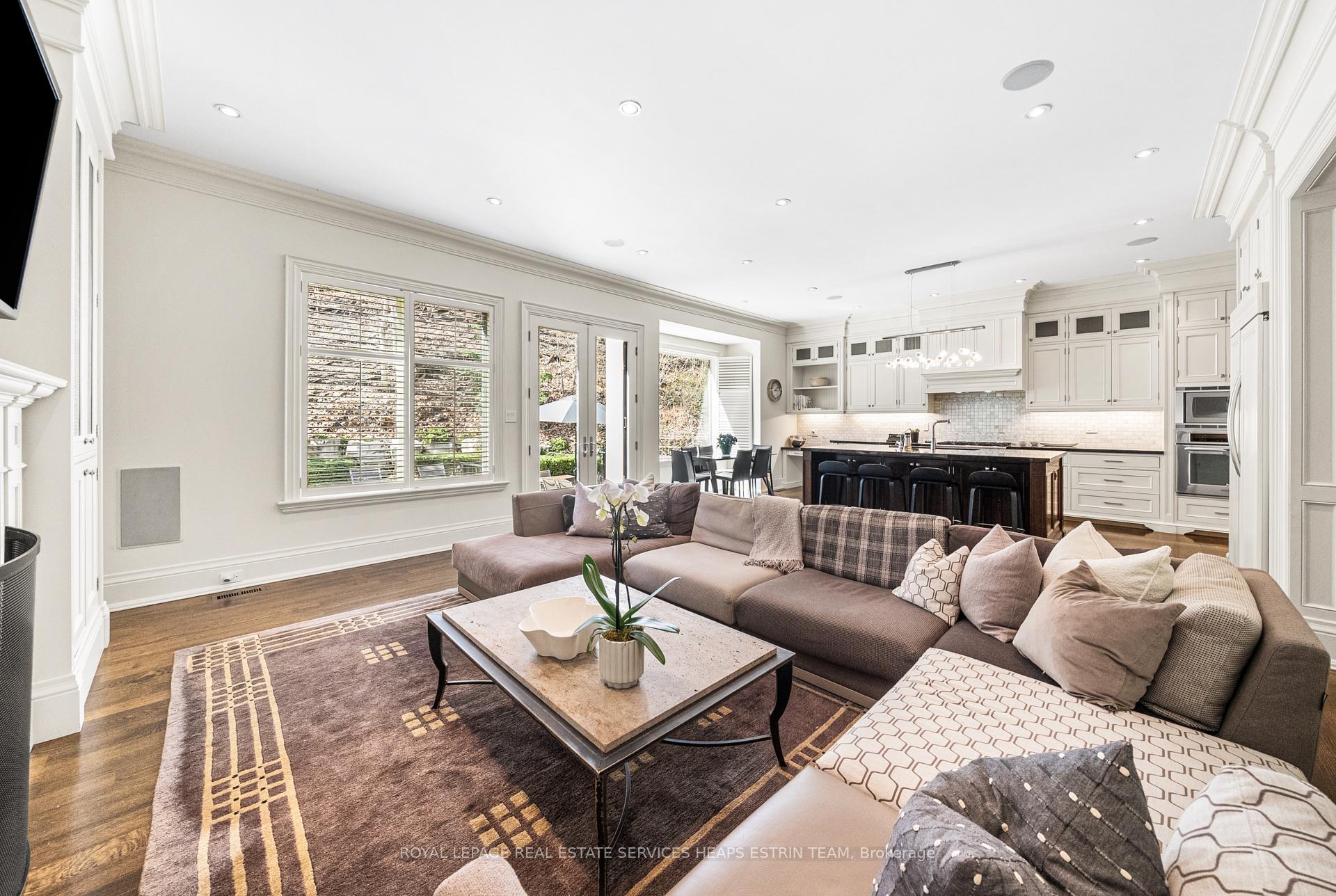 Photo 17 of 108 Boulton Drive, Toronto, Casa Loma — HOMEH