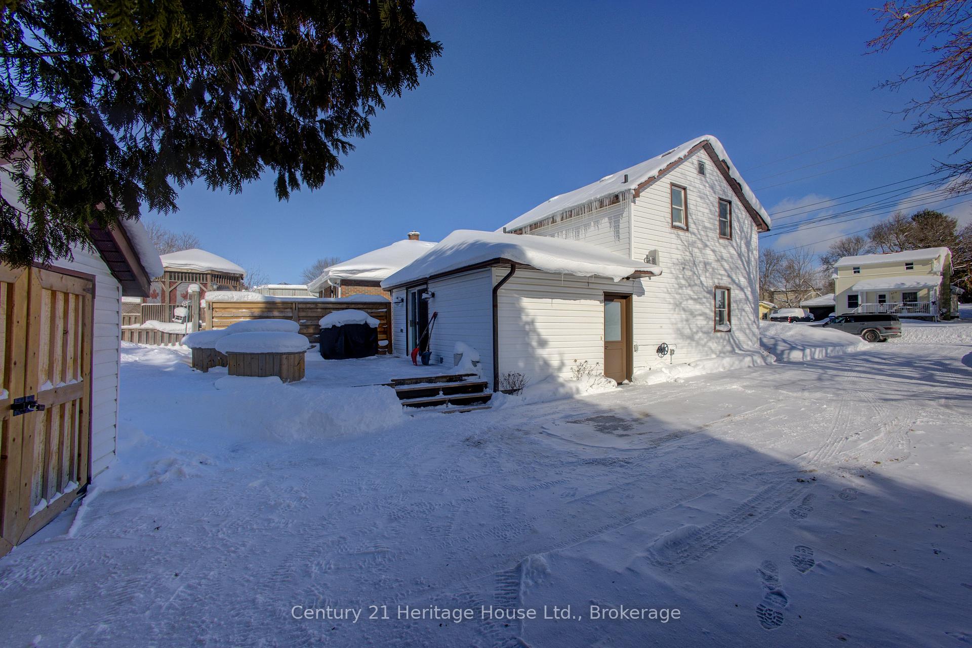 Photo 33 of 278 Elgin Street S, West Grey — HOMEH