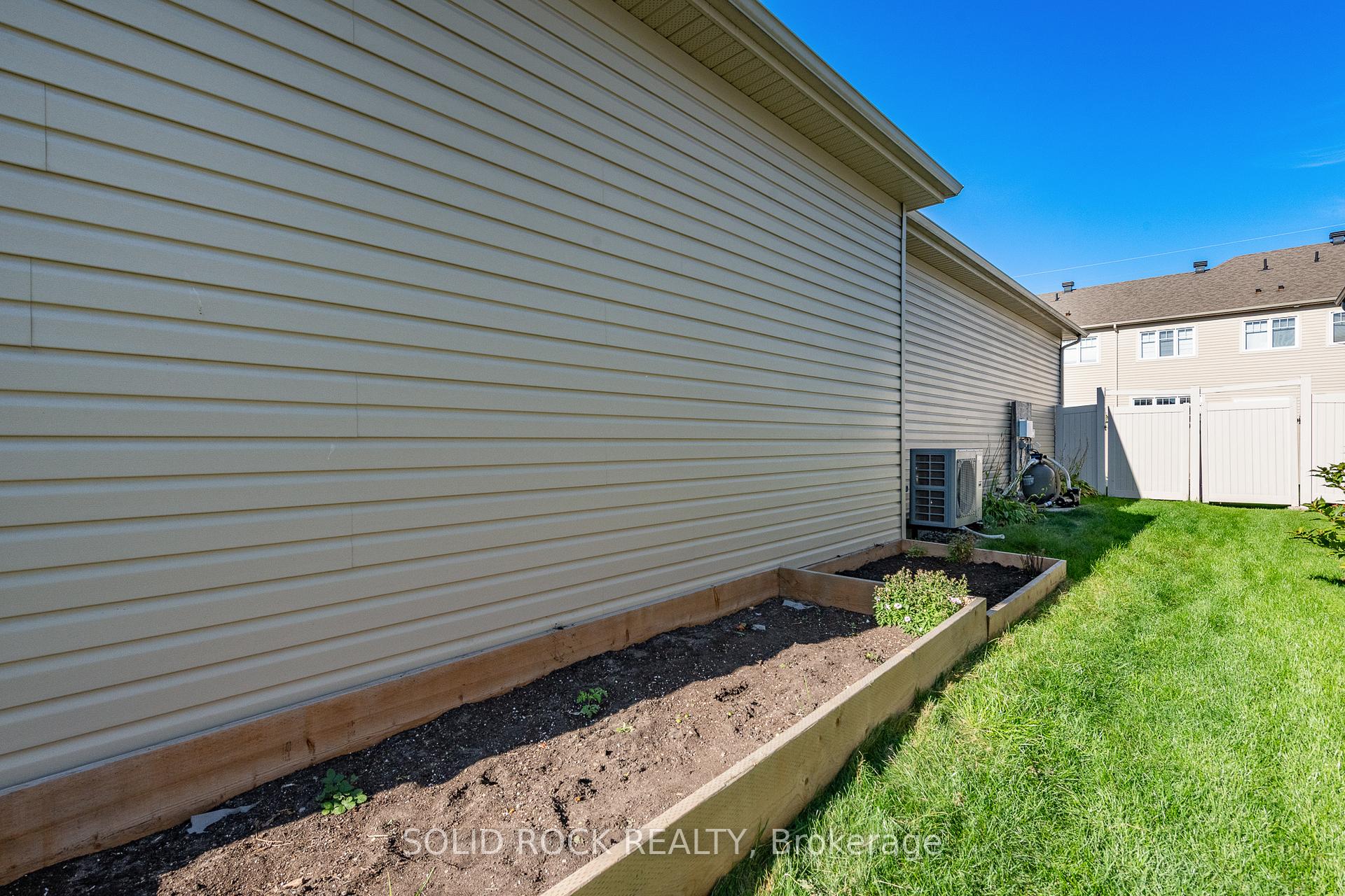 Photo 25 of 108 Palfrey Way, Ottawa, Kanata - Emerald Meadows/Trailwest — HOMEH