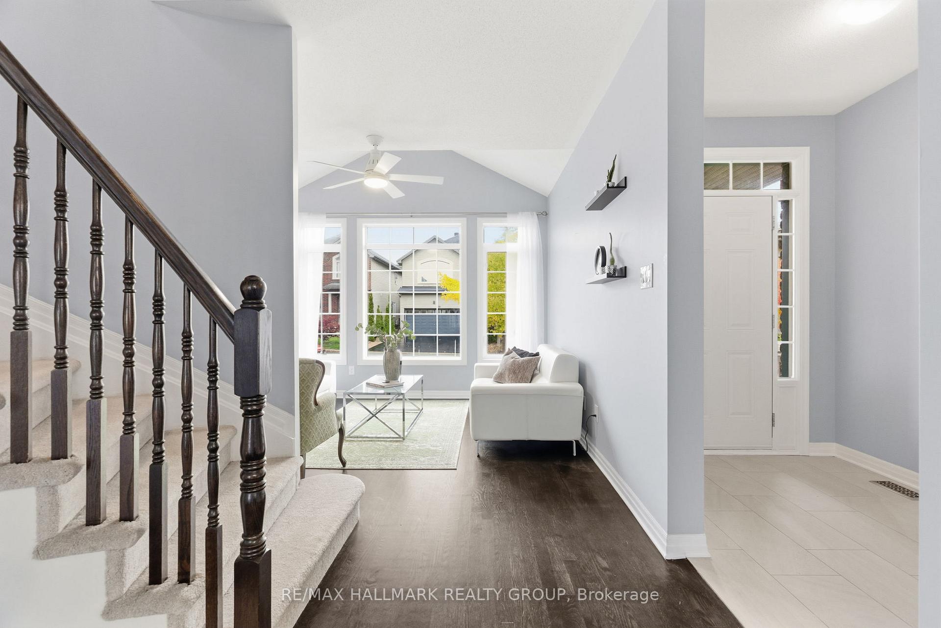 Photo 3 of 677 Sunburst Street, Ottawa, Leitrim — HOMEH