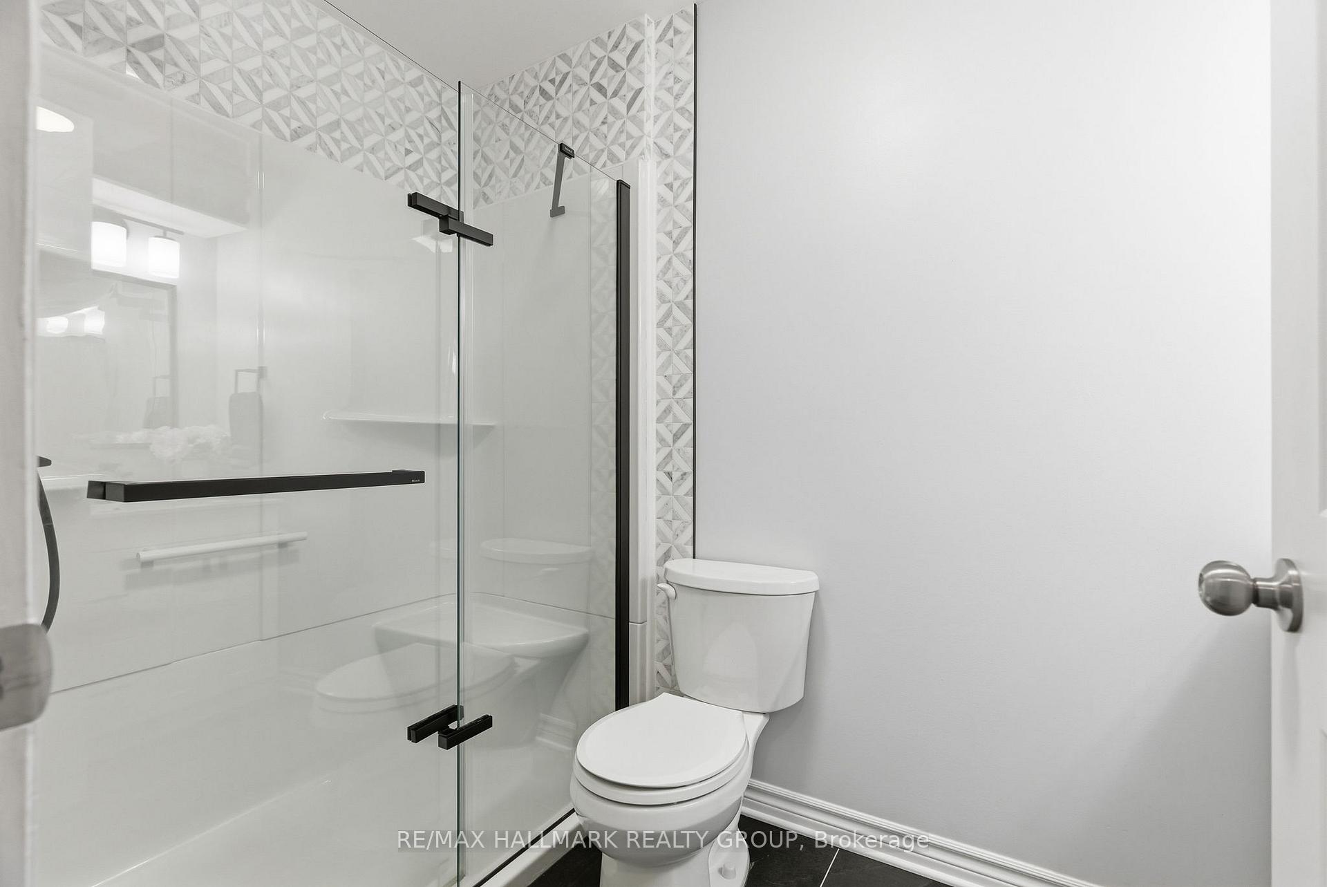Photo 30 of 677 Sunburst Street, Ottawa, Leitrim — HOMEH