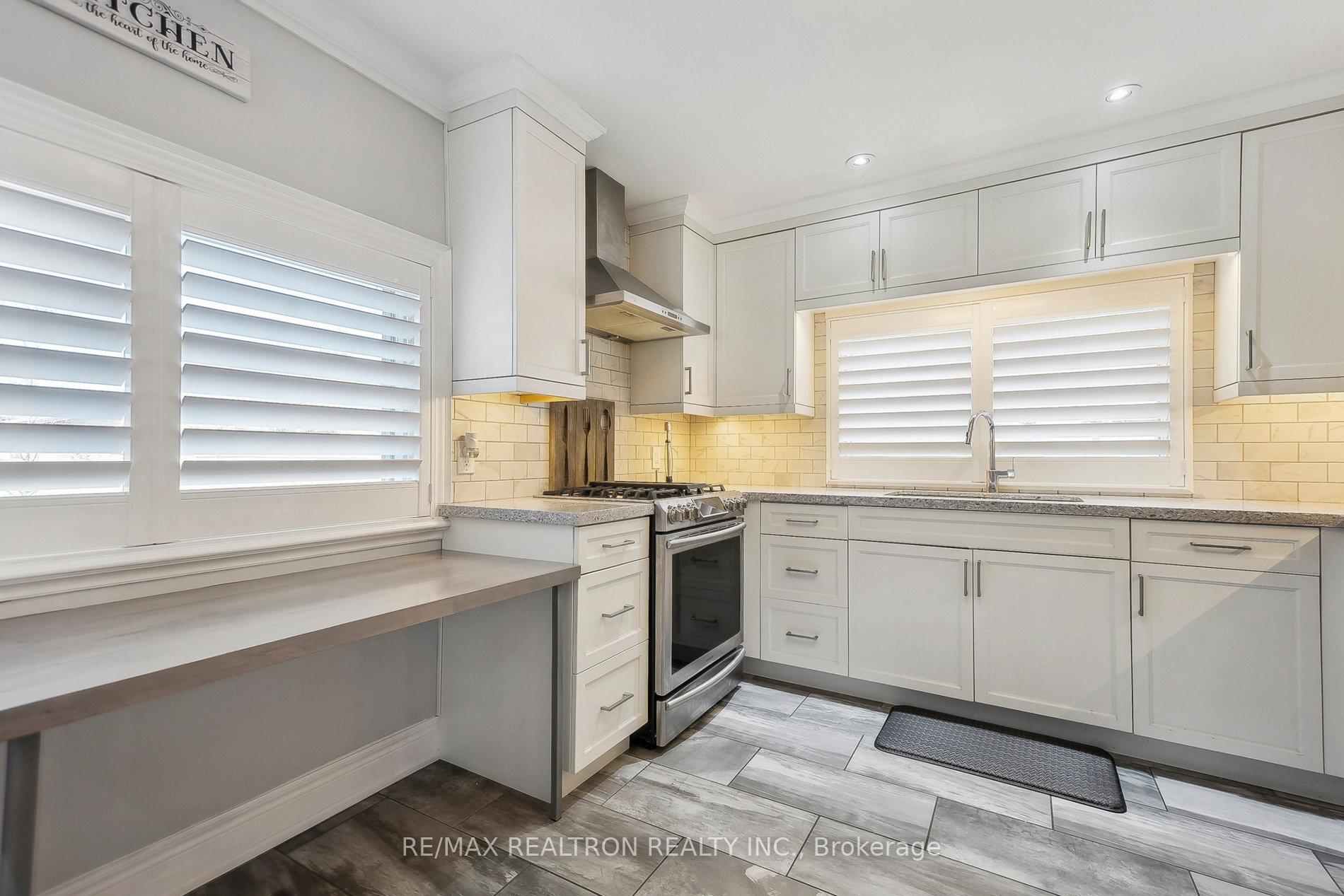 Photo 10 of 72 Valley Drive, Hamilton, Stoney Creek — HOMEH