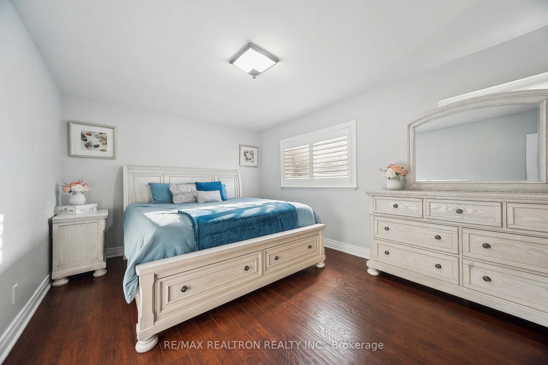 Photo 16 of 72 Valley Drive, Hamilton, Stoney Creek — HOMEH