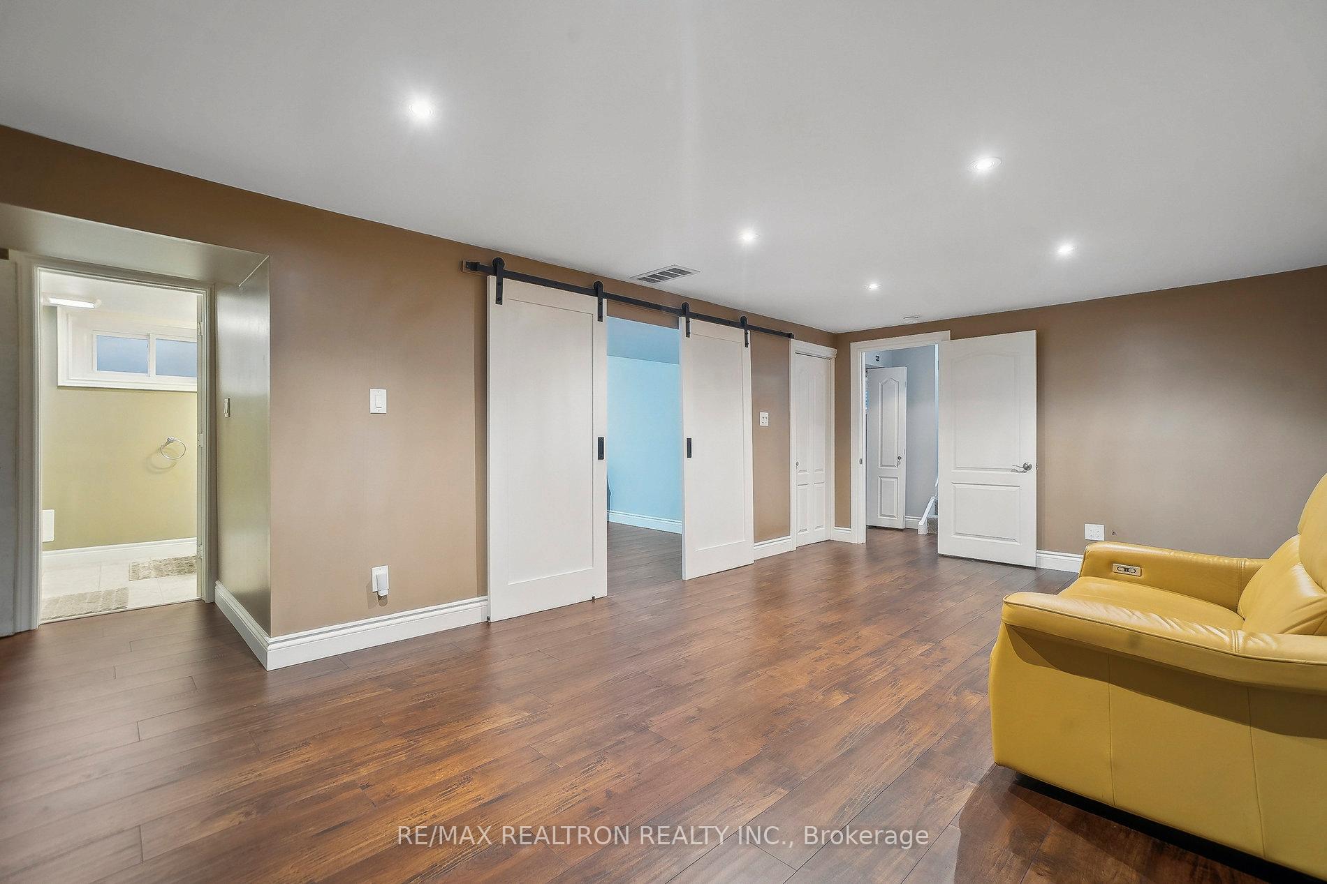 Photo 61 of 72 Valley Drive, Hamilton, Stoney Creek — HOMEH