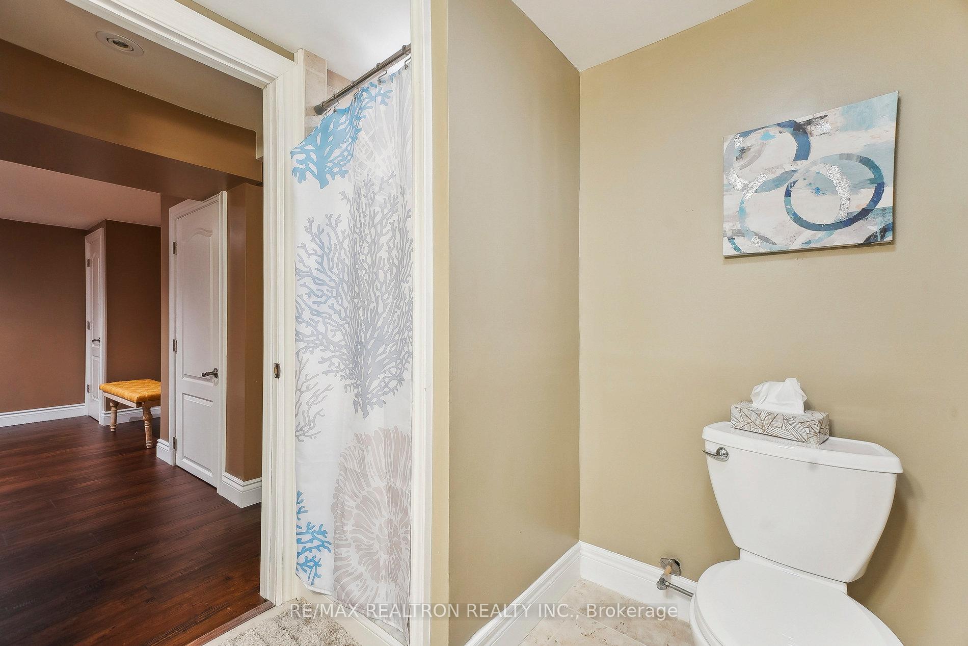 Photo 63 of 72 Valley Drive, Hamilton, Stoney Creek — HOMEH